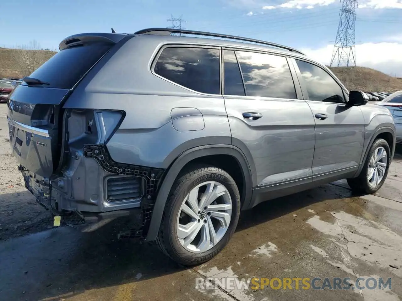 3 Photograph of a damaged car 1V2HP2CA5NC542097 VOLKSWAGEN ATLAS 2022