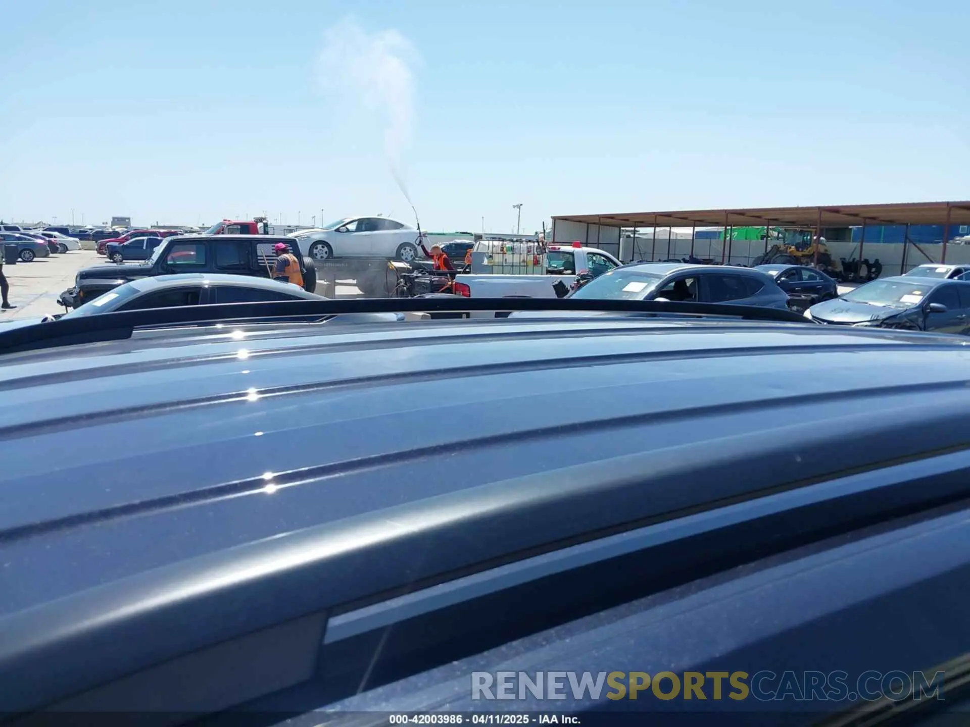 18 Photograph of a damaged car 1V2HR2CA1NC549980 VOLKSWAGEN ATLAS 2022