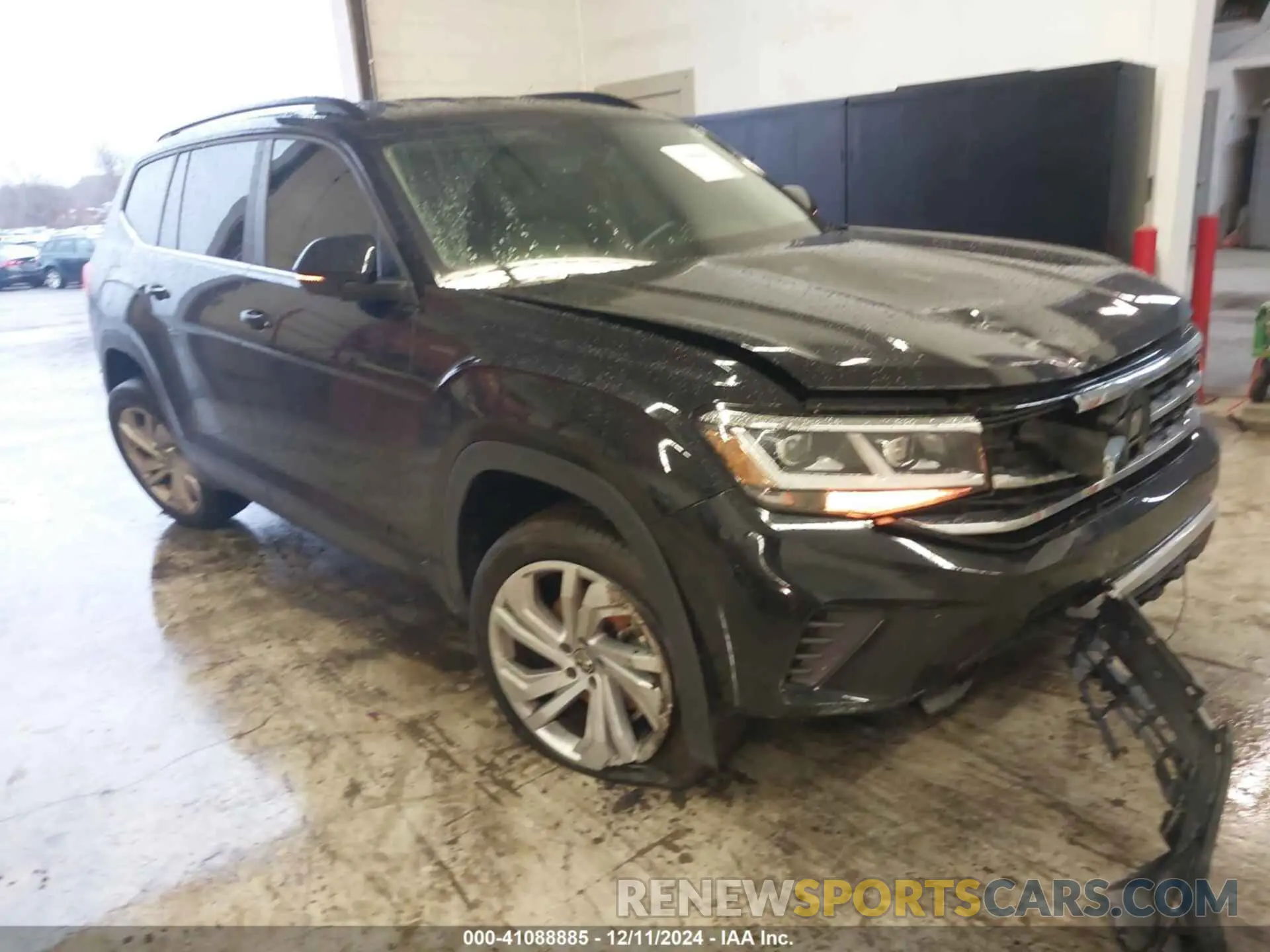 1 Photograph of a damaged car 1V2HR2CA3NC545414 VOLKSWAGEN ATLAS 2022