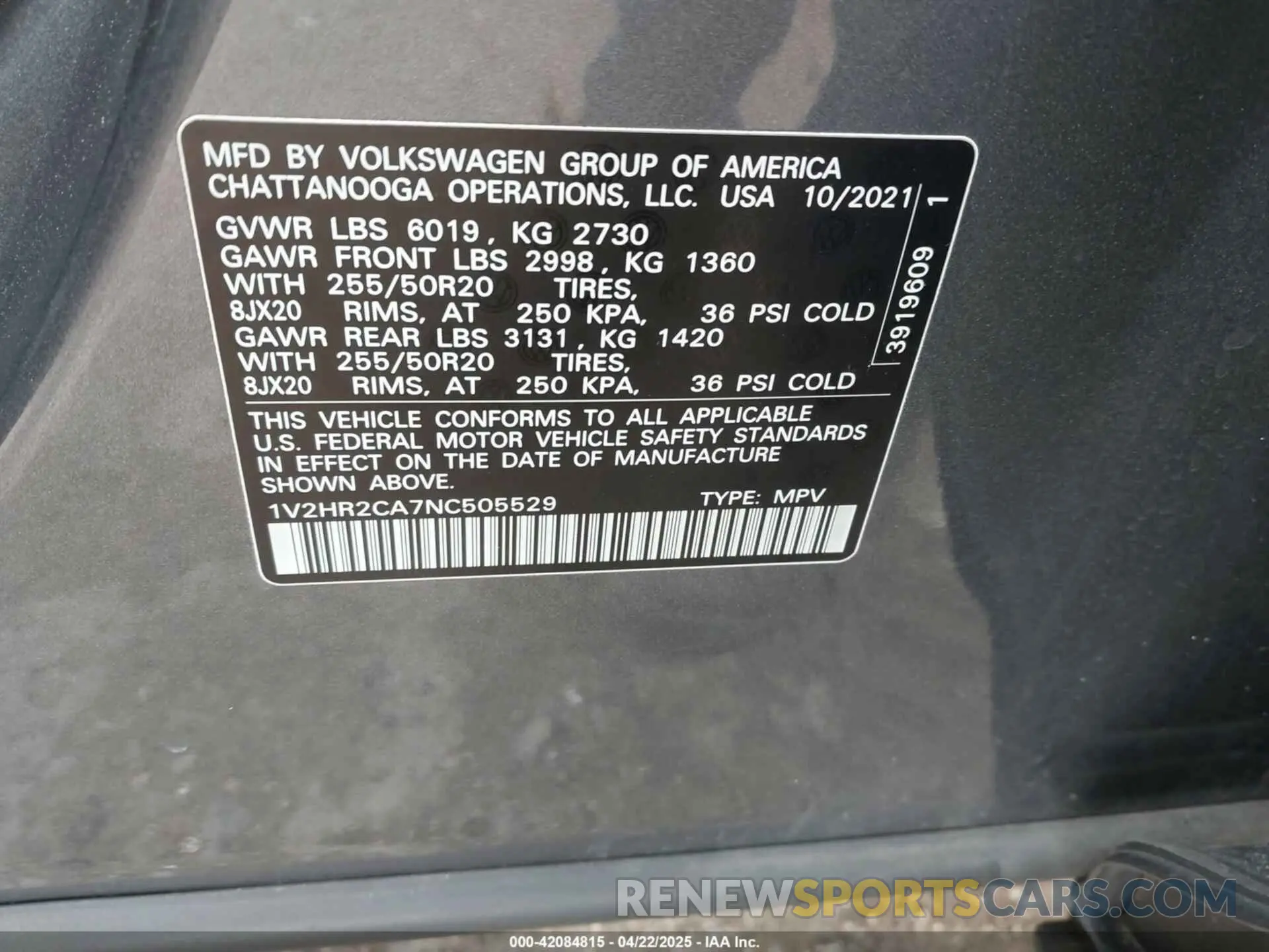 9 Photograph of a damaged car 1V2HR2CA7NC505529 VOLKSWAGEN ATLAS 2022