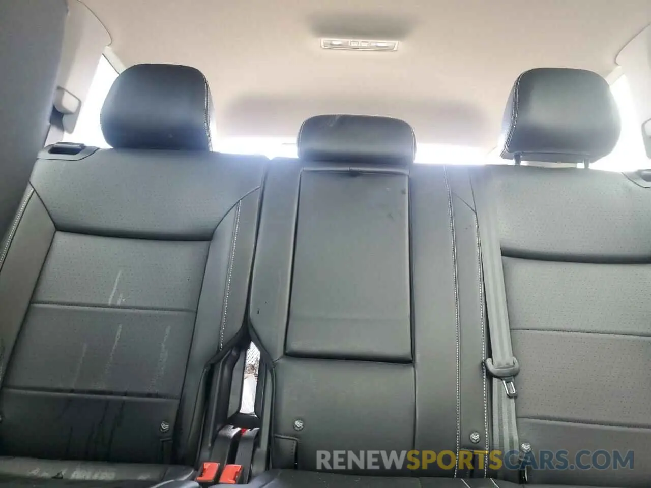 10 Photograph of a damaged car 1V2HR2CAXNC501023 VOLKSWAGEN ATLAS 2022