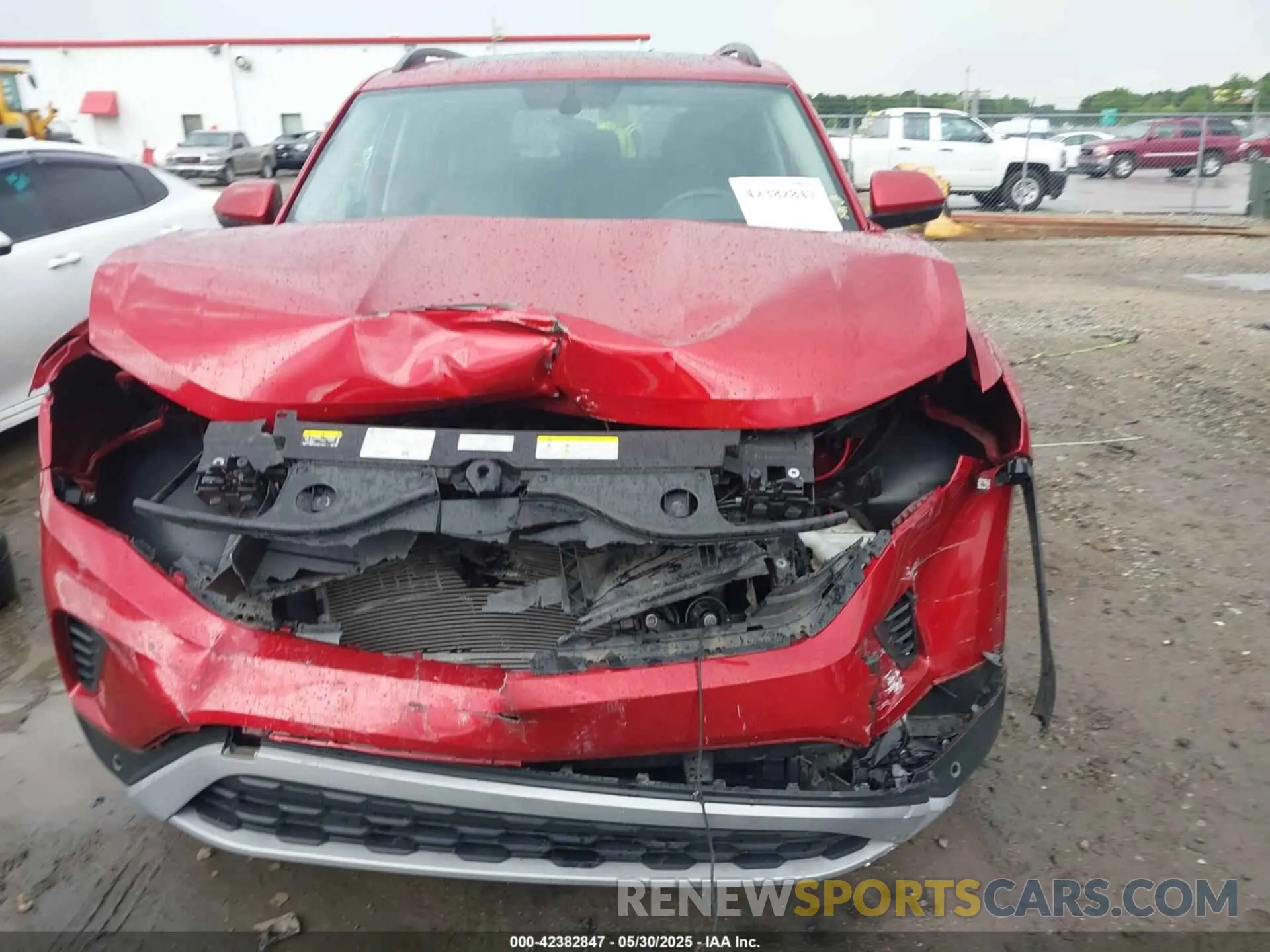 12 Photograph of a damaged car 1V2JR2CA4NC544967 VOLKSWAGEN ATLAS 2022