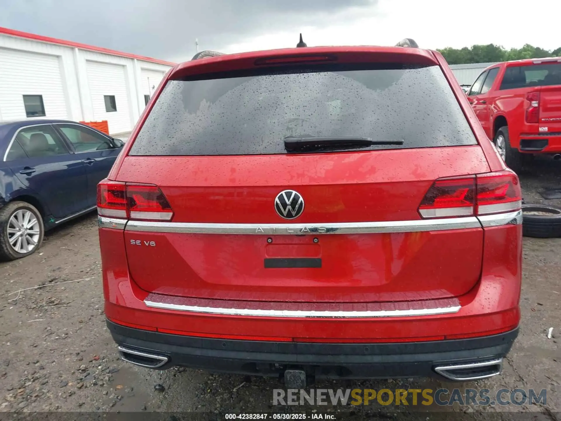 16 Photograph of a damaged car 1V2JR2CA4NC544967 VOLKSWAGEN ATLAS 2022