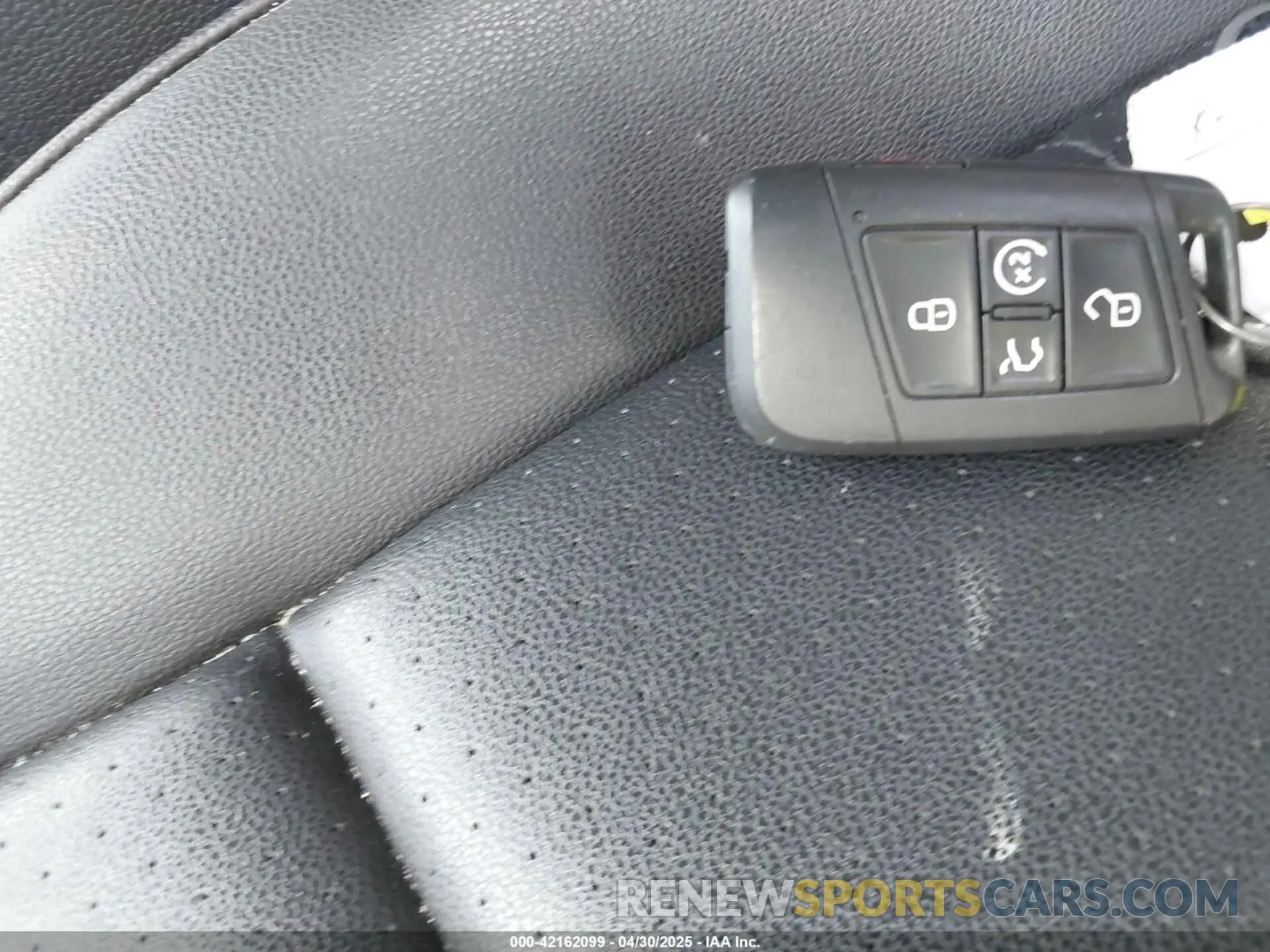 10 Photograph of a damaged car 1V2JR2CA5NC512772 VOLKSWAGEN ATLAS 2022