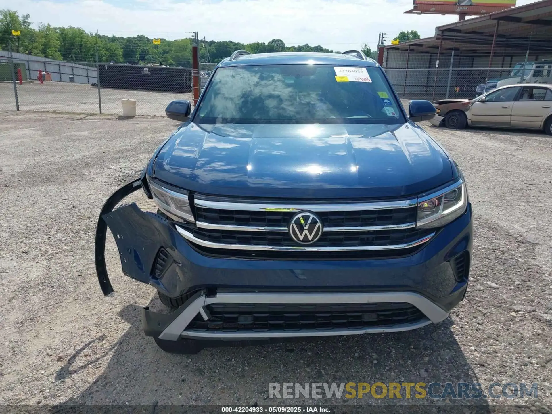 12 Photograph of a damaged car 1V2JR2CA5NC533766 VOLKSWAGEN ATLAS 2022
