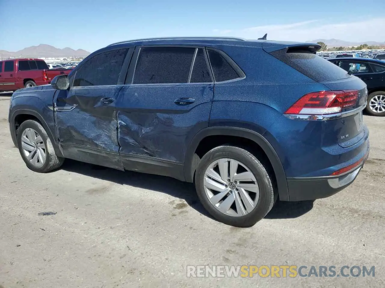 2 Photograph of a damaged car 1V2KE2CA7NC226549 VOLKSWAGEN ATLAS 2022