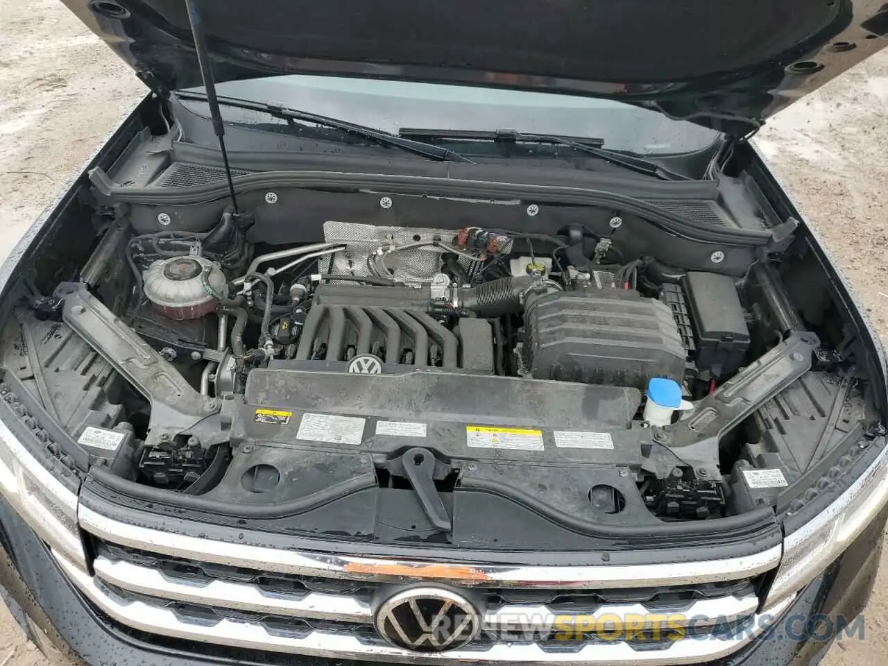 13 Photograph of a damaged car 1V2KE2CA8NC228780 VOLKSWAGEN ATLAS 2022