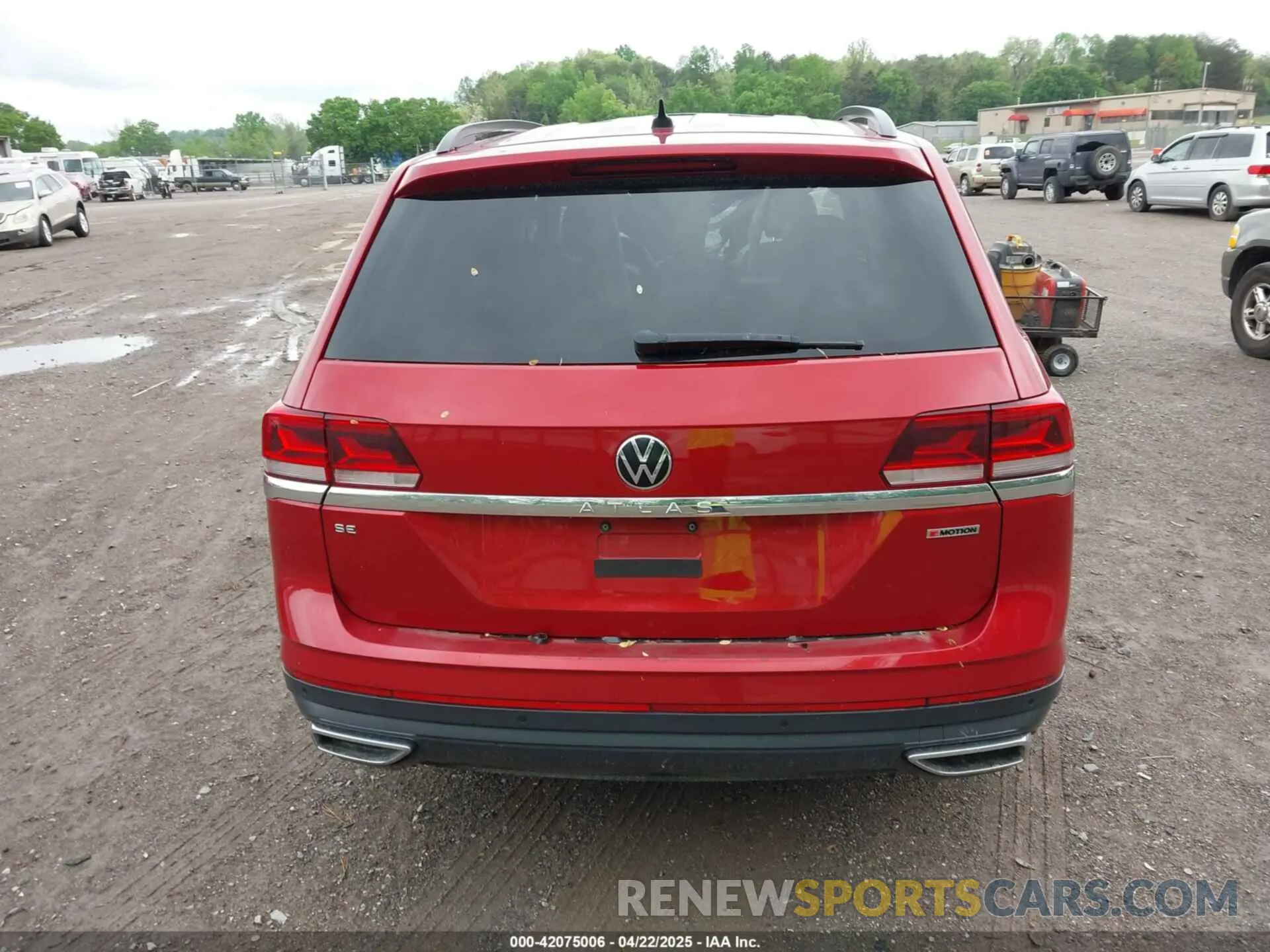 16 Photograph of a damaged car 1V2KP2CA0NC522555 VOLKSWAGEN ATLAS 2022