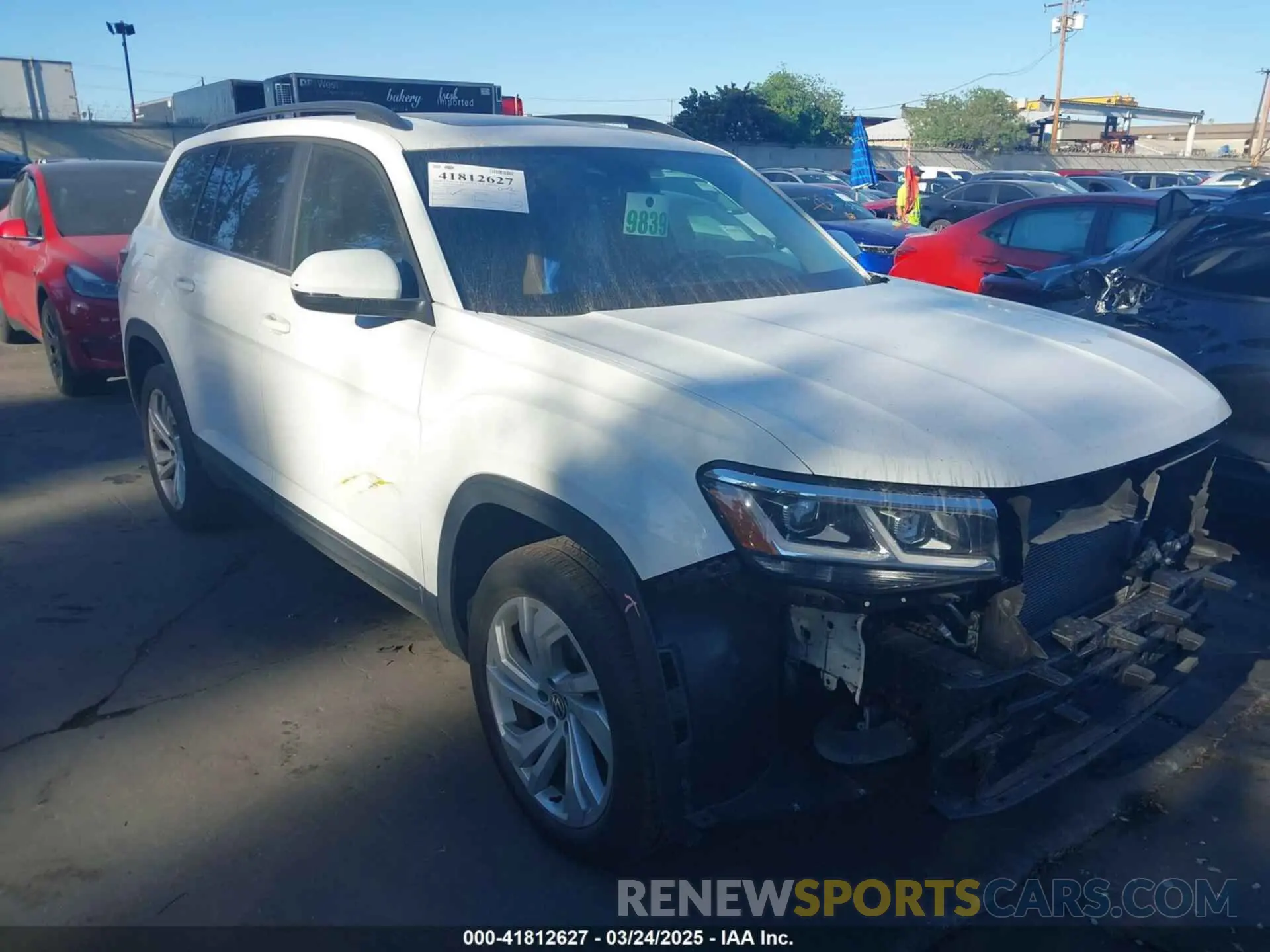 1 Photograph of a damaged car 1V2KP2CA6NC517277 VOLKSWAGEN ATLAS 2022