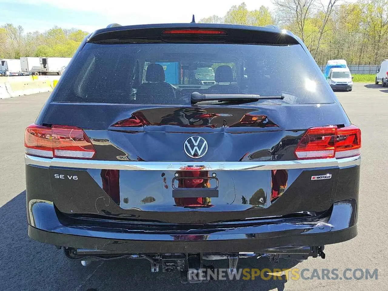 6 Photograph of a damaged car 1V2KR2CA1NC556935 VOLKSWAGEN ATLAS 2022