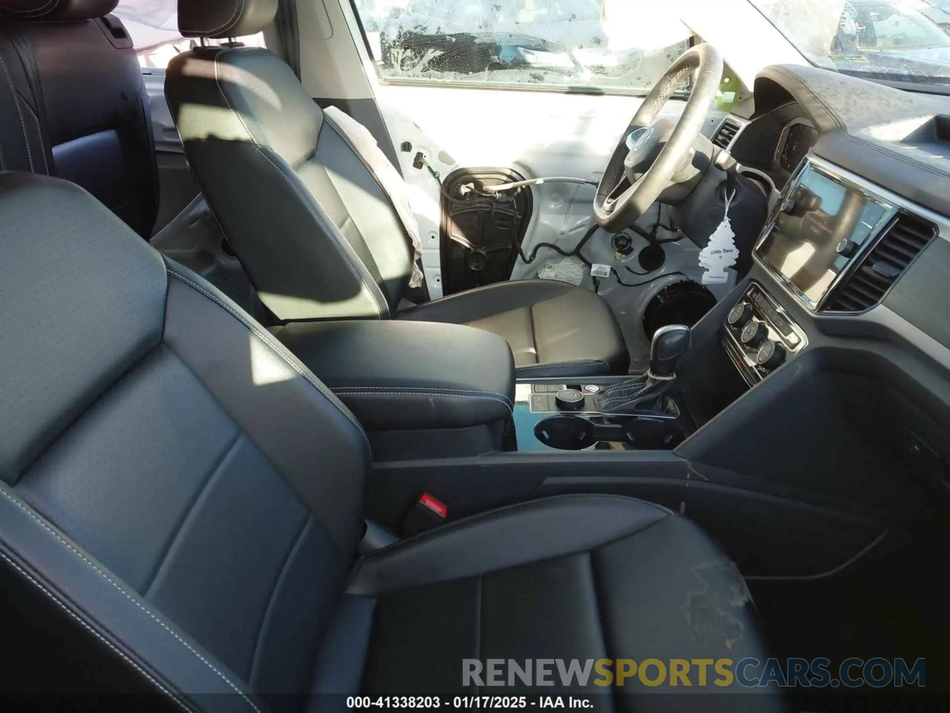5 Фотография поврежденного автомобиля 1V2KR2CA2NC546401 VOLKSWAGEN ATLAS 2022