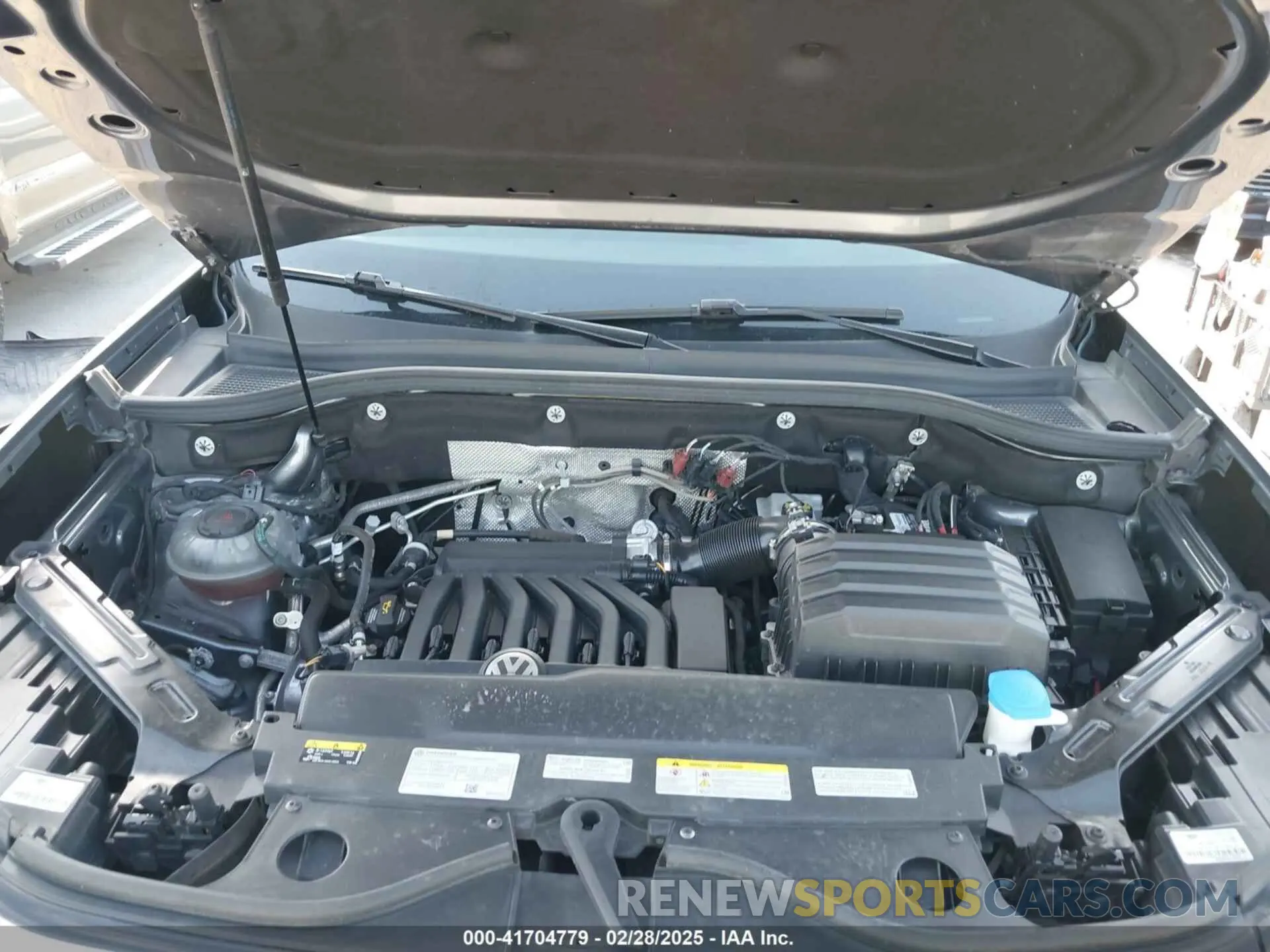 10 Photograph of a damaged car 1V2KR2CA5NC507639 VOLKSWAGEN ATLAS 2022