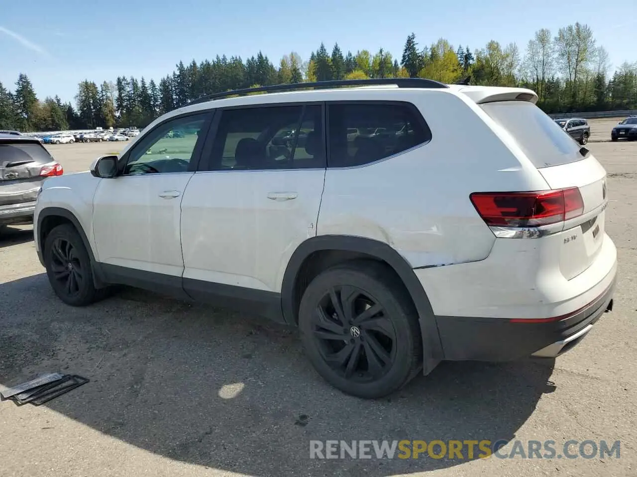 2 Photograph of a damaged car 1V2KR2CA7NC557944 VOLKSWAGEN ATLAS 2022