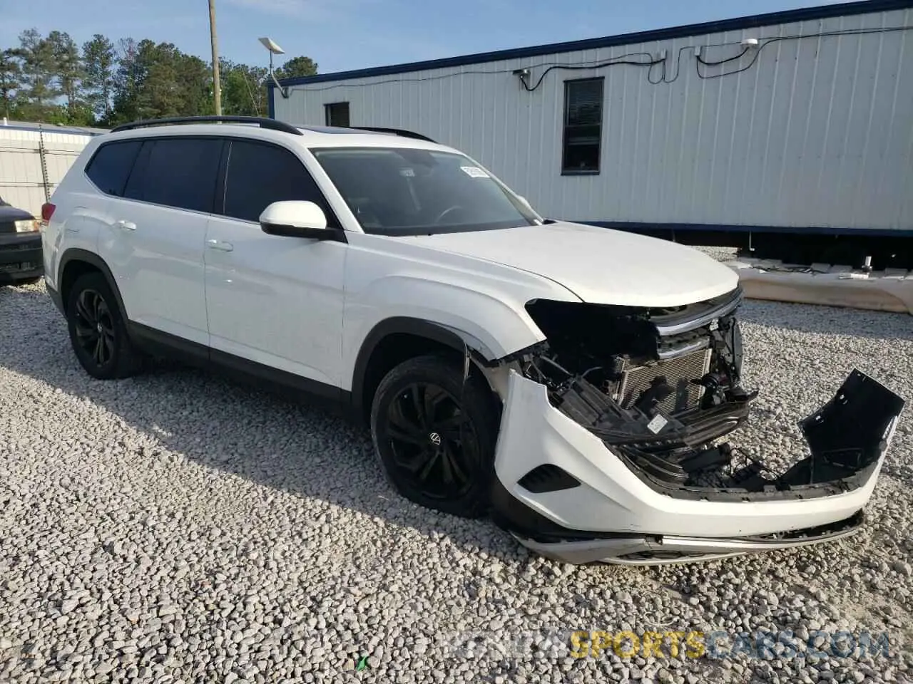 4 Photograph of a damaged car 1V2KR2CA8NC550307 VOLKSWAGEN ATLAS 2022