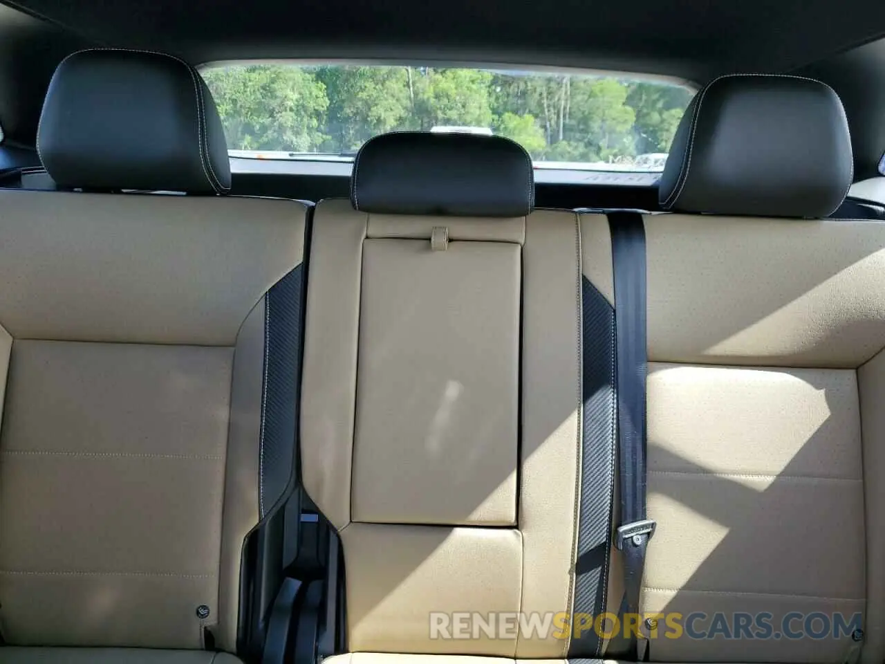 10 Photograph of a damaged car 1V2LC2CA2NC210351 VOLKSWAGEN ATLAS 2022