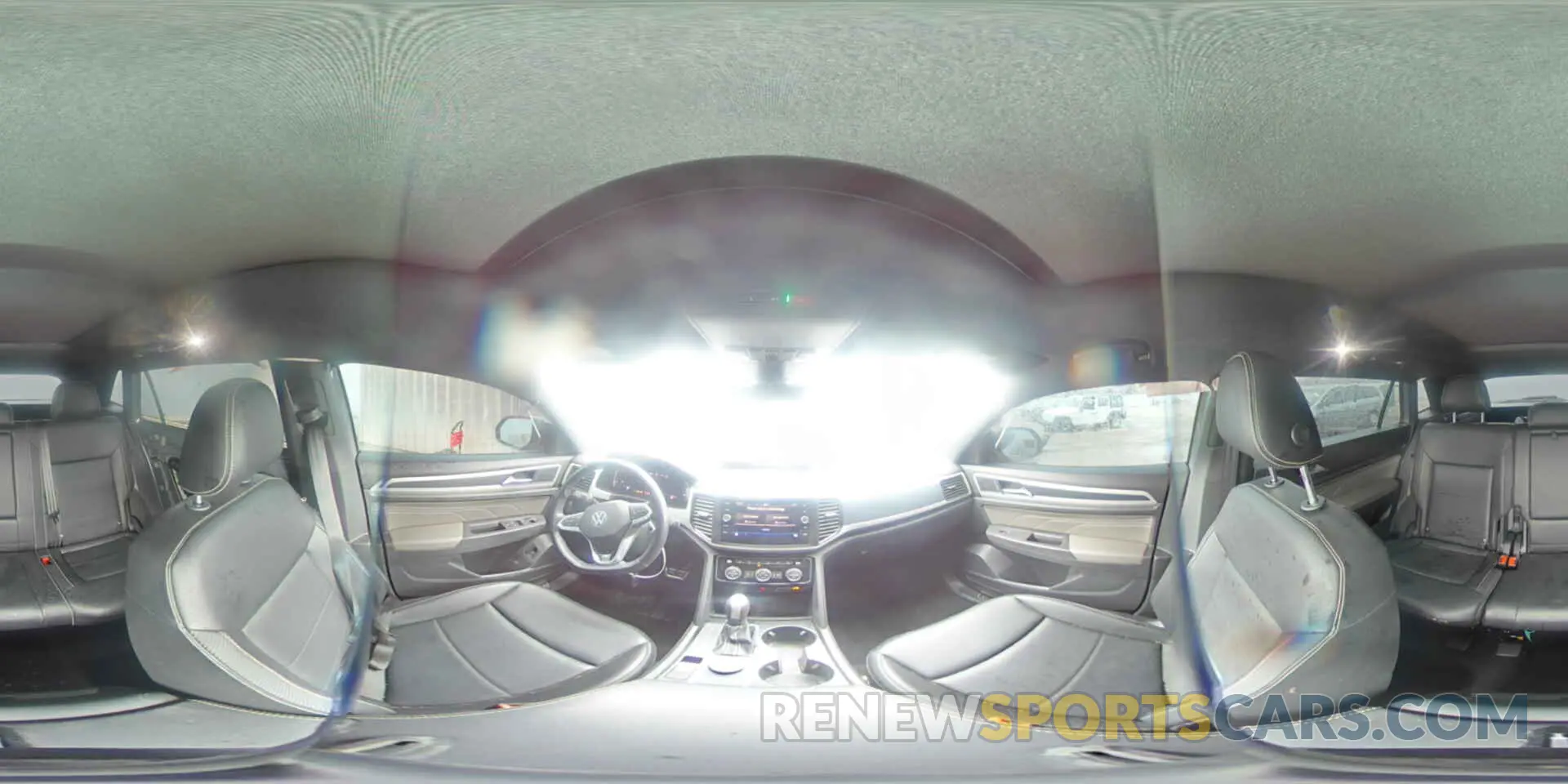 16 Photograph of a damaged car 1V2SC2CA3NC213951 VOLKSWAGEN ATLAS 2022