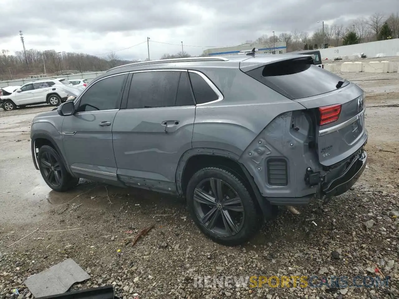 2 Photograph of a damaged car 1V2SC2CA3NC213951 VOLKSWAGEN ATLAS 2022