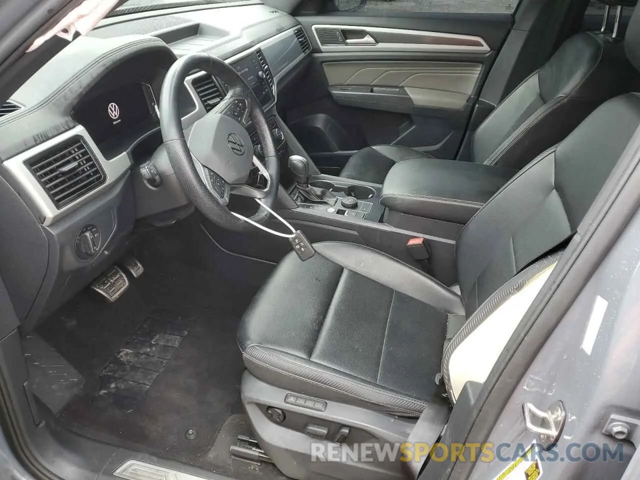 7 Photograph of a damaged car 1V2SC2CA3NC213951 VOLKSWAGEN ATLAS 2022