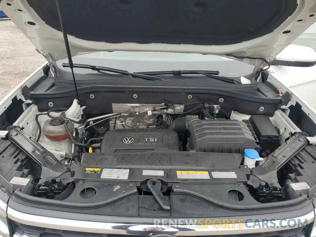 12 Photograph of a damaged car 1V2SC2CA3NC220835 VOLKSWAGEN ATLAS 2022