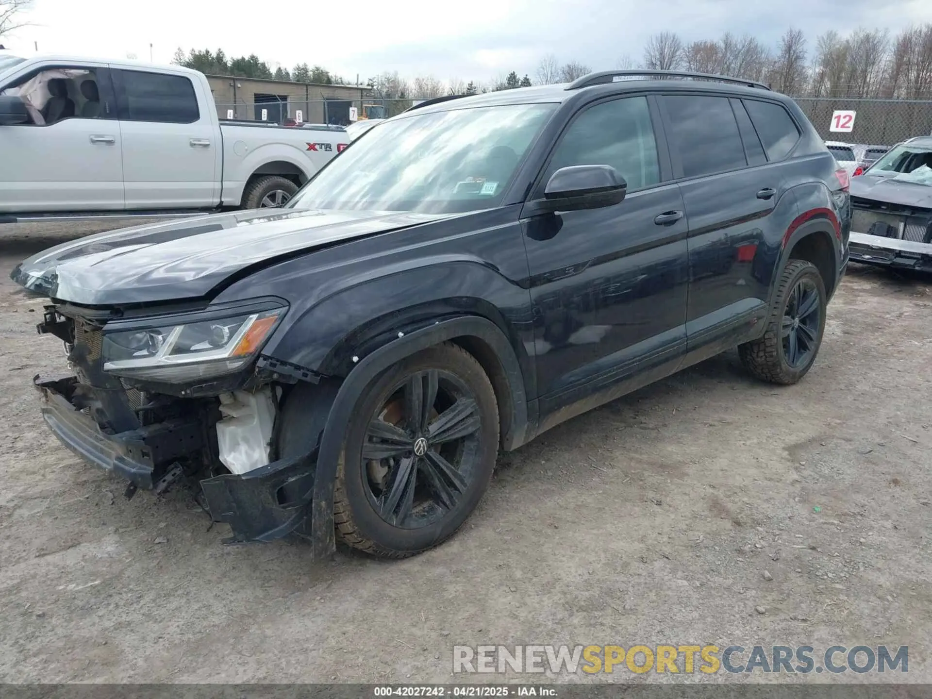 2 Фотография поврежденного автомобиля 1V2SR2CA6NC563587 VOLKSWAGEN ATLAS 2022