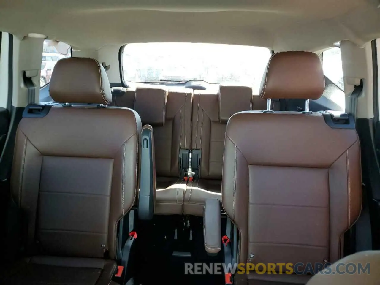 10 Photograph of a damaged car 1V2BP2CA1PC518677 VOLKSWAGEN ATLAS 2023