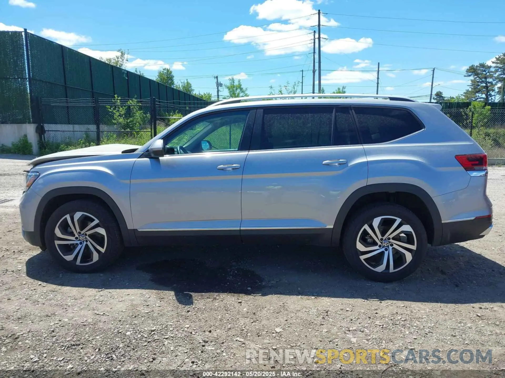 14 Photograph of a damaged car 1V2BR2CA2PC510744 VOLKSWAGEN ATLAS 2023