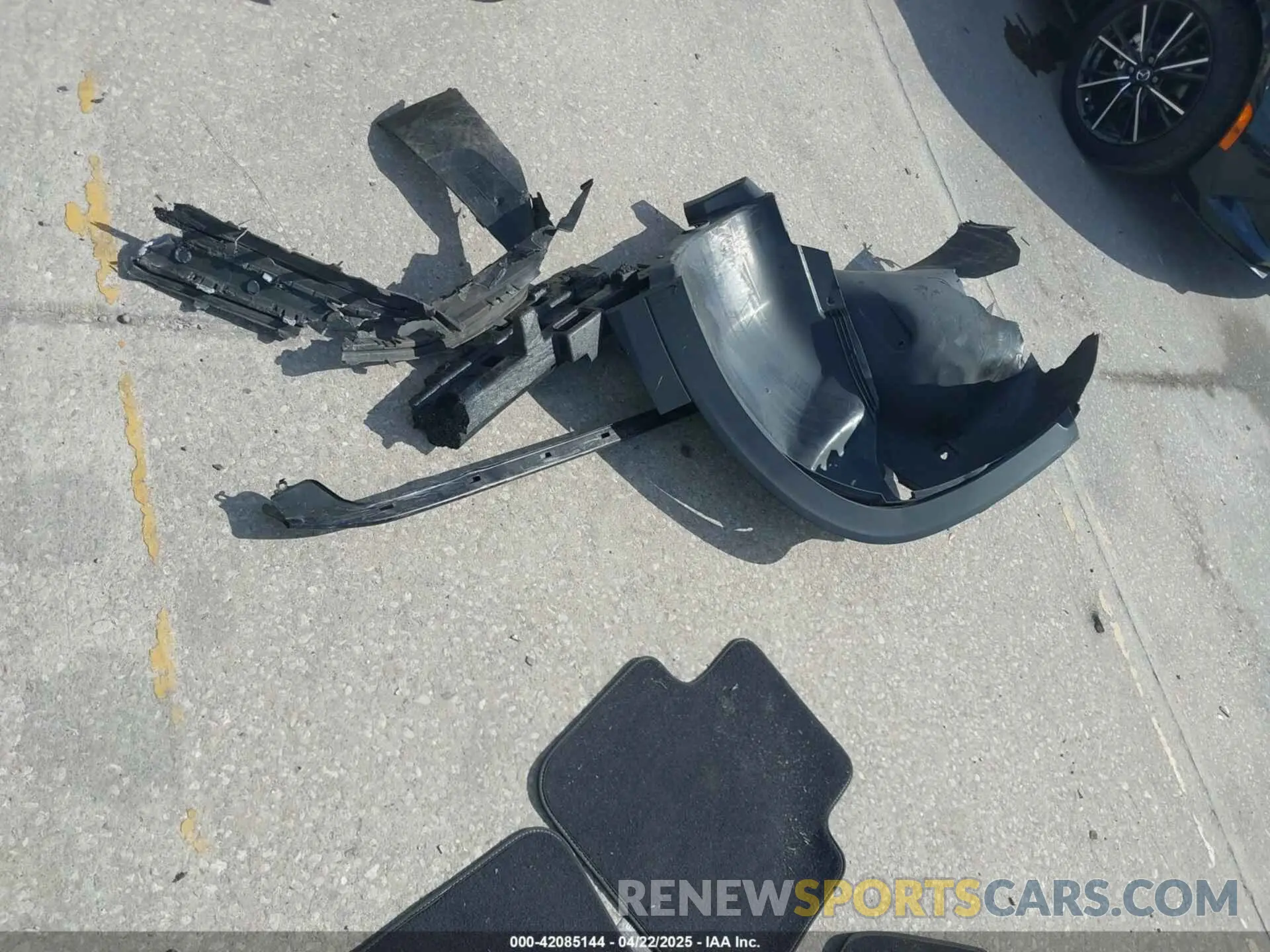 12 Photograph of a damaged car 1V2DP2CA7PC547576 VOLKSWAGEN ATLAS 2023