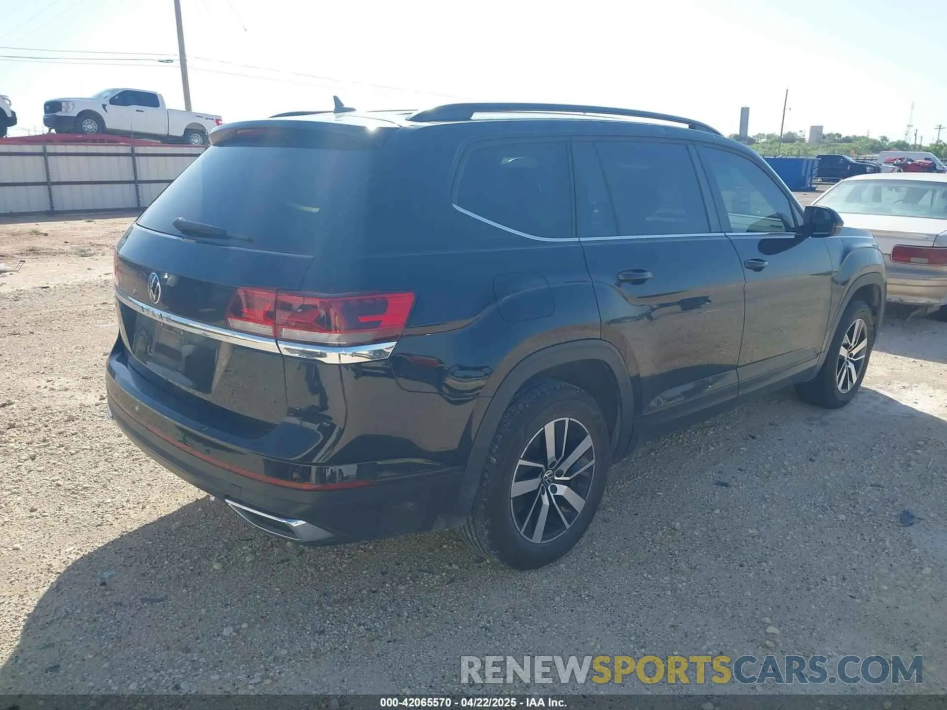 4 Фотография поврежденного автомобиля 1V2DP2CAXPC553601 VOLKSWAGEN ATLAS 2023