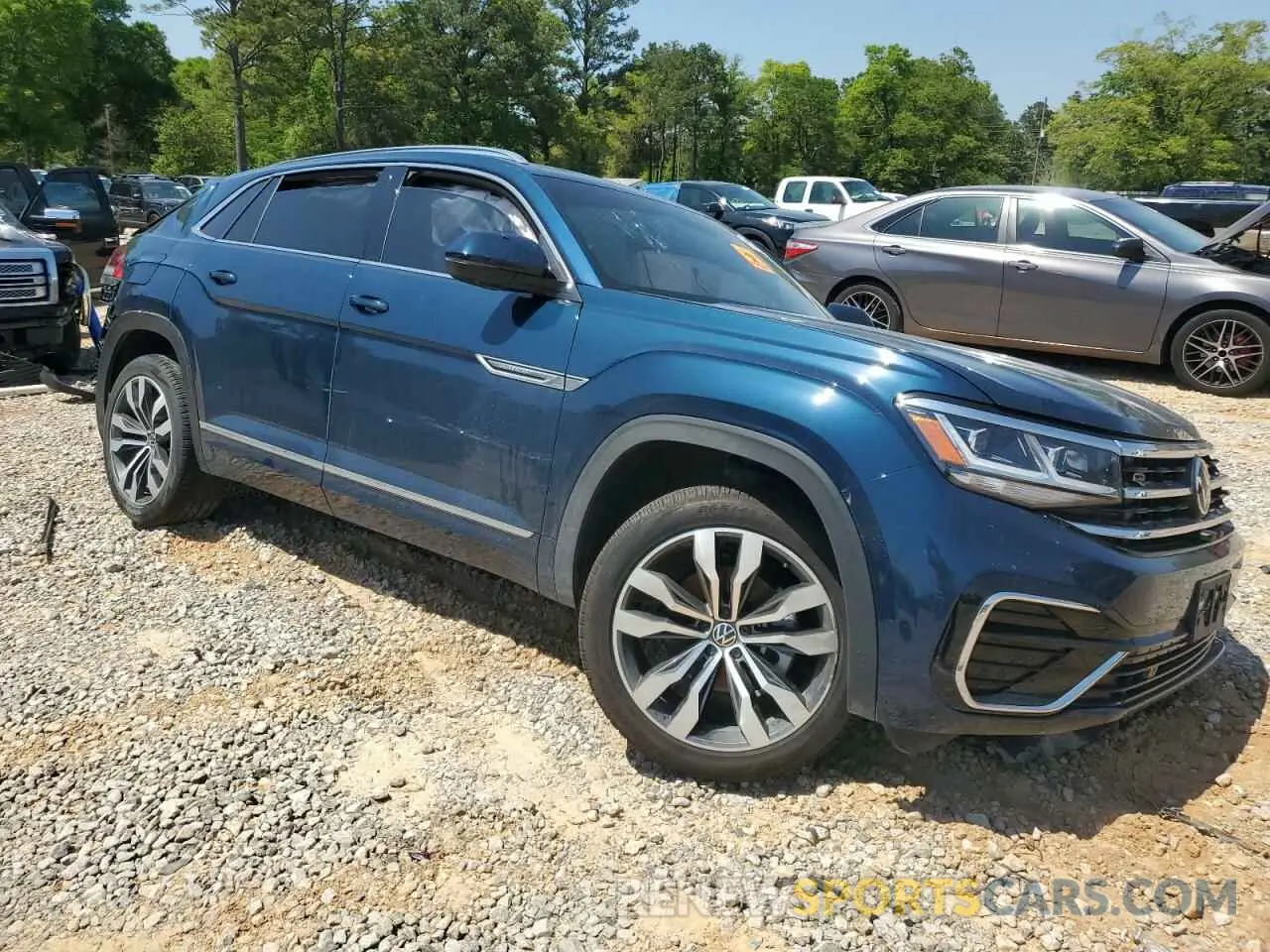 4 Photograph of a damaged car 1V2FE2CA9PC216805 VOLKSWAGEN ATLAS 2023