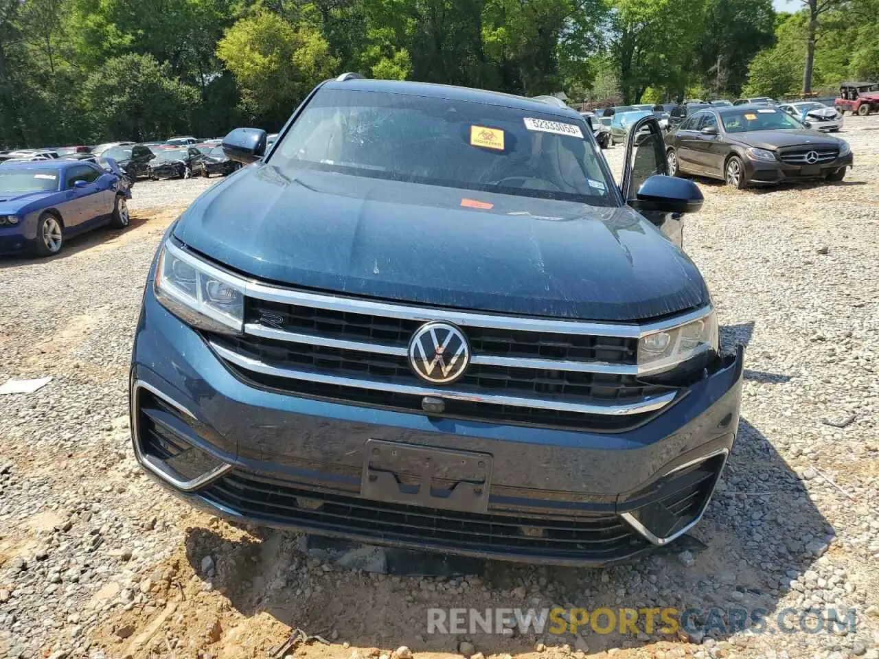 5 Photograph of a damaged car 1V2FE2CA9PC216805 VOLKSWAGEN ATLAS 2023