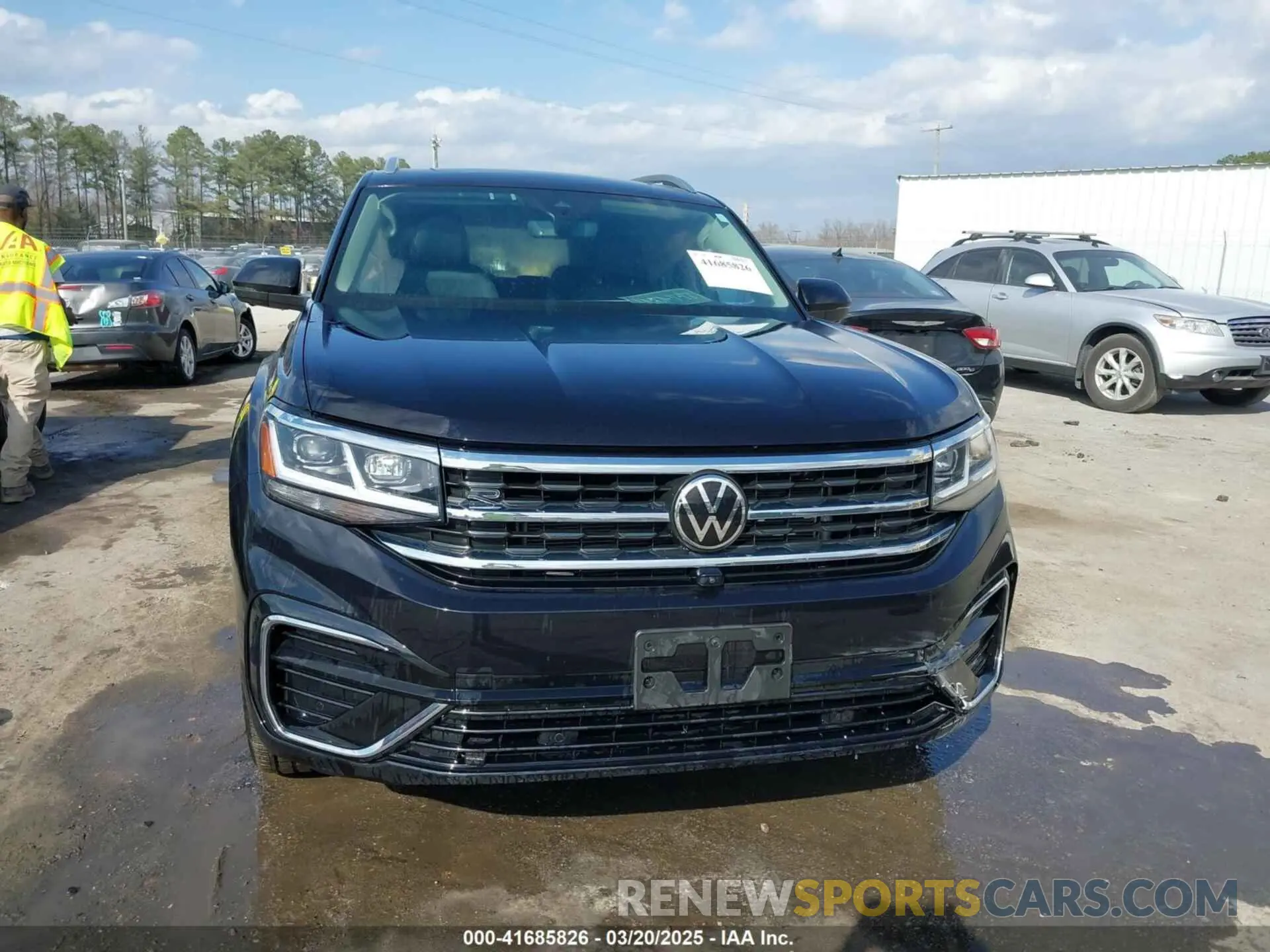 12 Photograph of a damaged car 1V2FR2CA2PC557077 VOLKSWAGEN ATLAS 2023