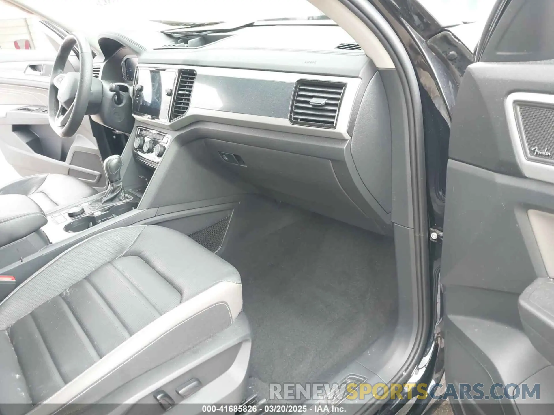 5 Photograph of a damaged car 1V2FR2CA2PC557077 VOLKSWAGEN ATLAS 2023