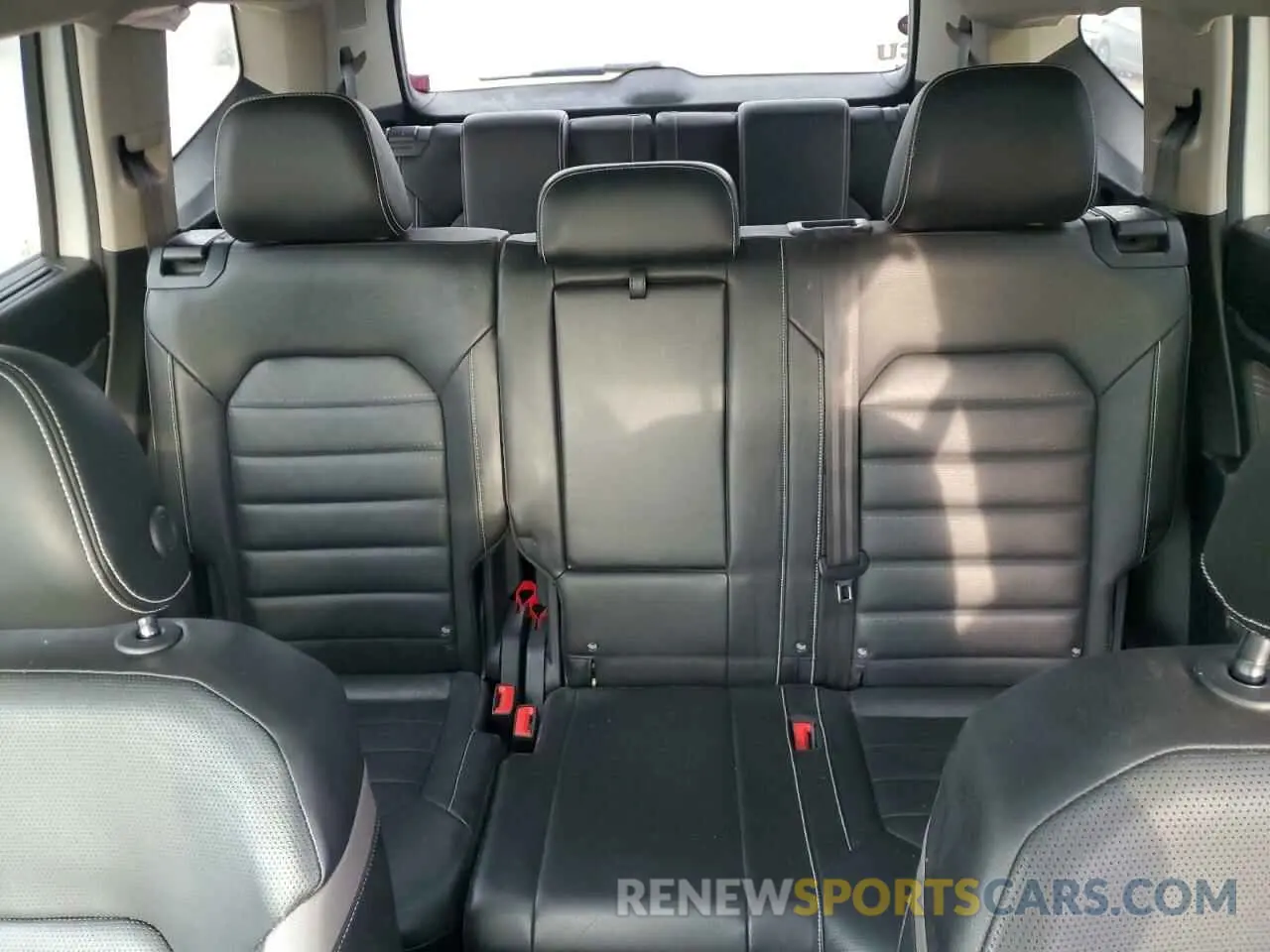 10 Фотография поврежденного автомобиля 1V2FR2CA9PC503100 VOLKSWAGEN ATLAS 2023