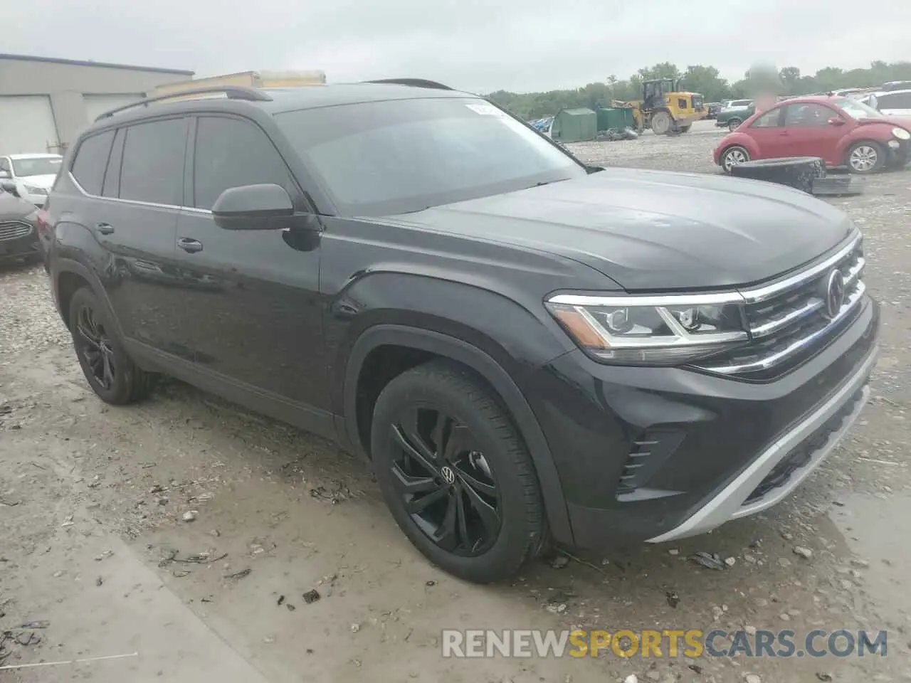 4 Photograph of a damaged car 1V2HR2CA0PC523549 VOLKSWAGEN ATLAS 2023