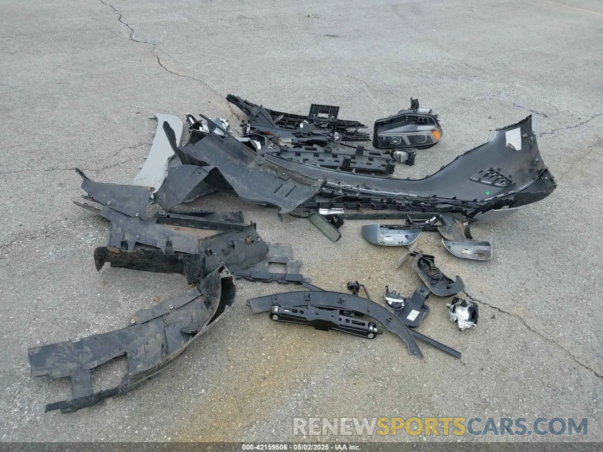11 Photograph of a damaged car 1V2JR2CA5PC524780 VOLKSWAGEN ATLAS 2023