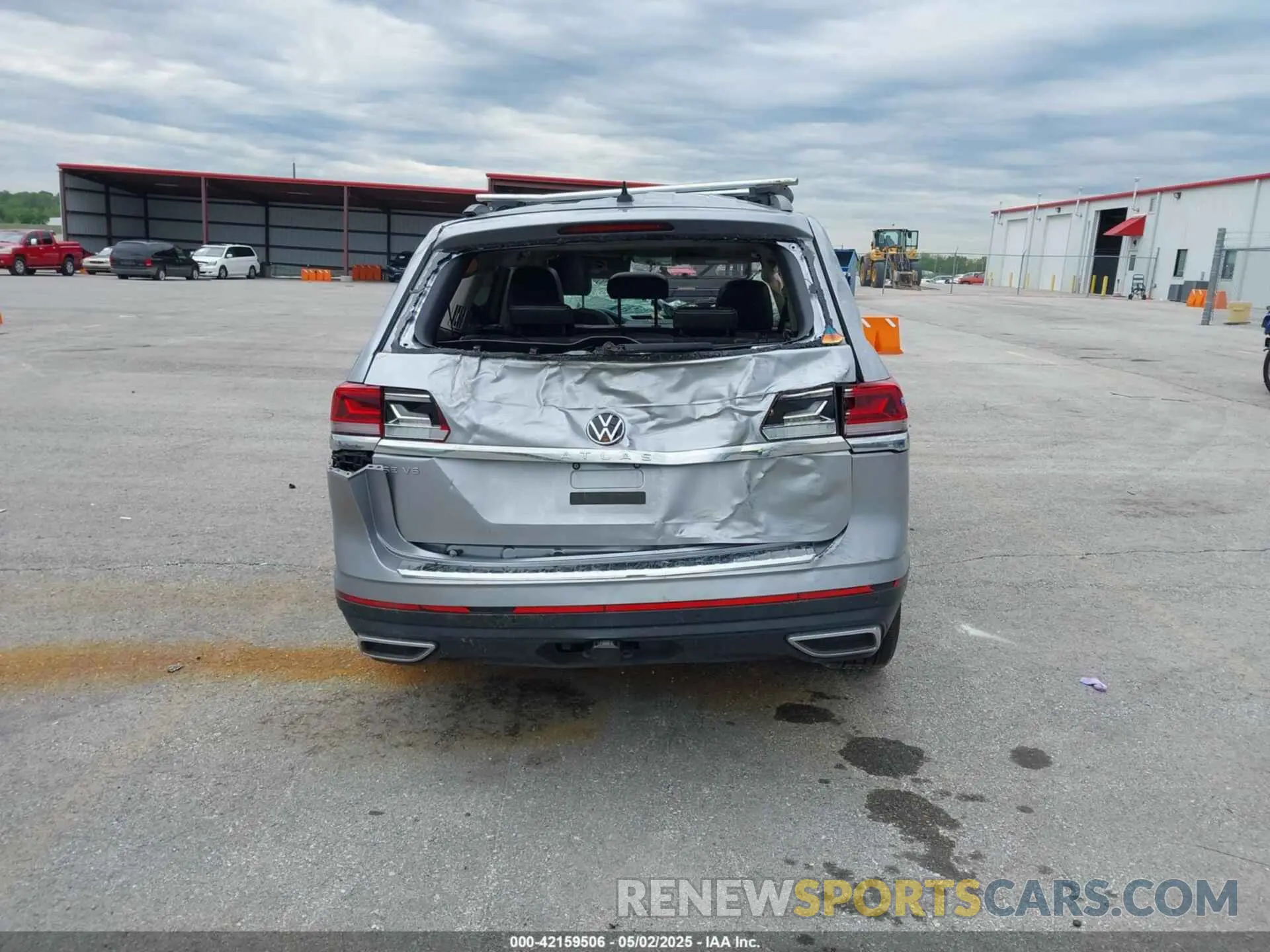 16 Photograph of a damaged car 1V2JR2CA5PC524780 VOLKSWAGEN ATLAS 2023