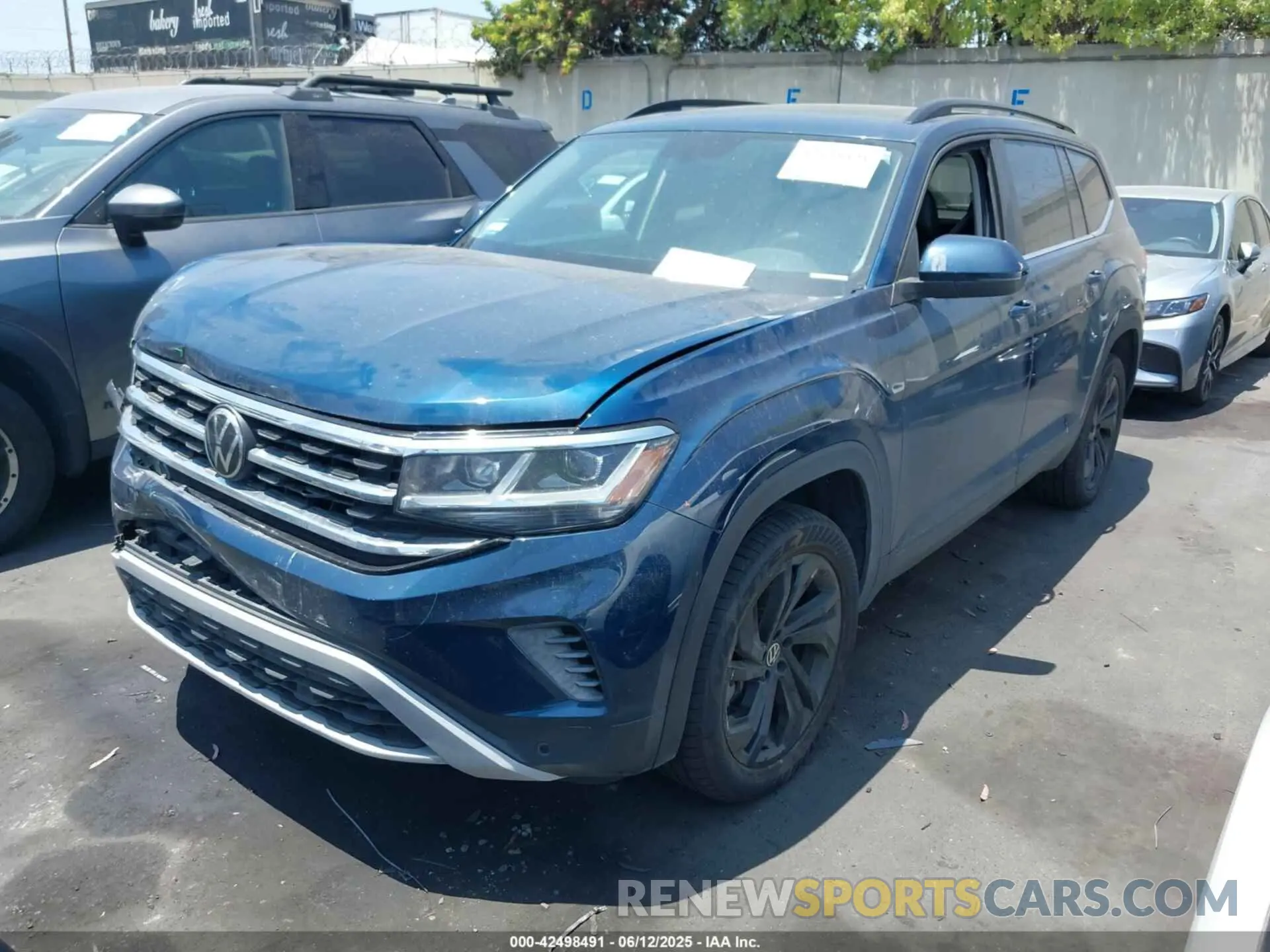 2 Фотография поврежденного автомобиля 1V2JR2CA5PC530112 VOLKSWAGEN ATLAS 2023