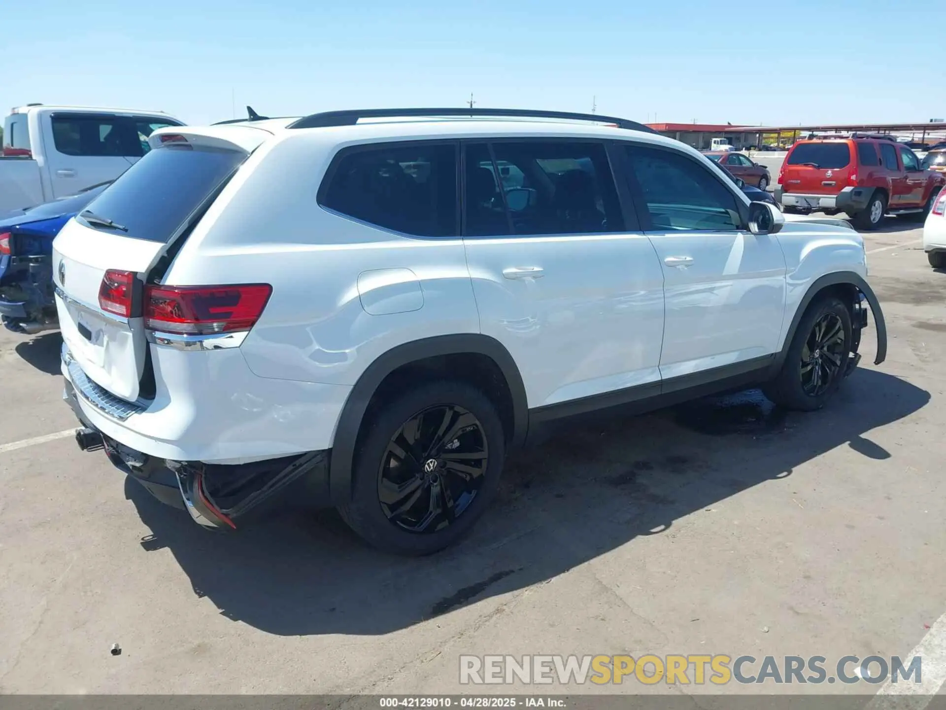 4 Фотография поврежденного автомобиля 1V2JR2CA8PC548121 VOLKSWAGEN ATLAS 2023