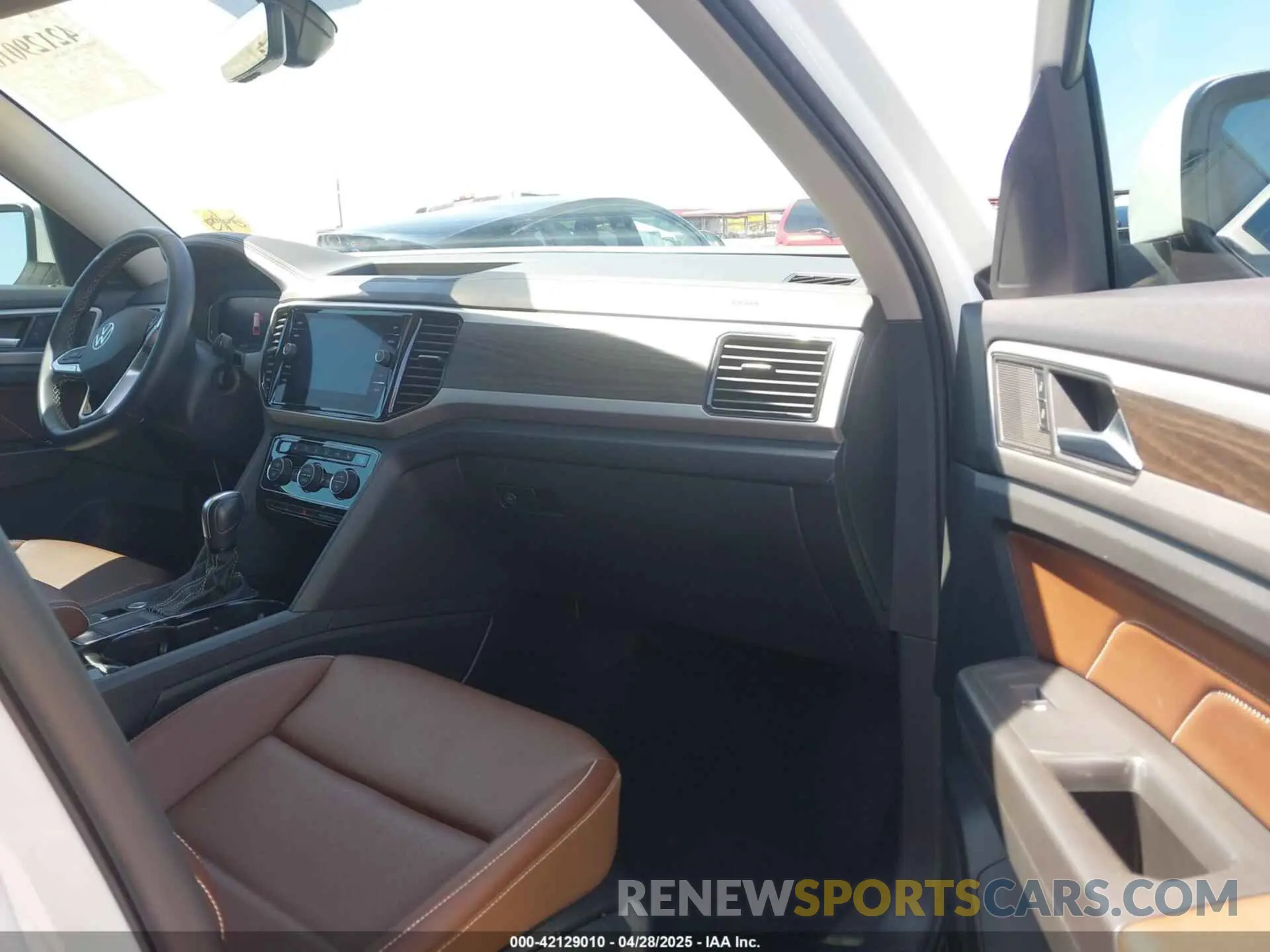 5 Фотография поврежденного автомобиля 1V2JR2CA8PC548121 VOLKSWAGEN ATLAS 2023