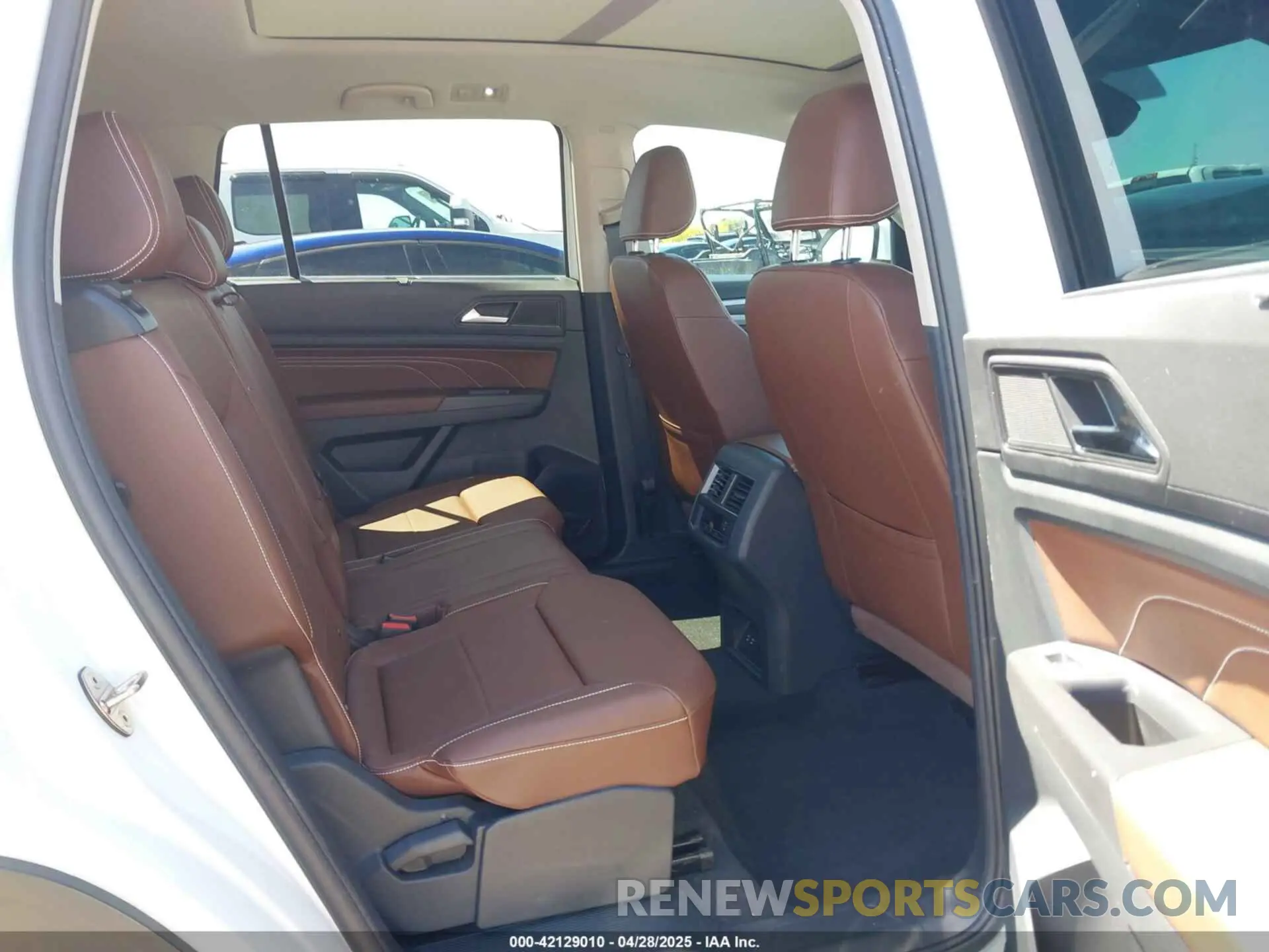 8 Фотография поврежденного автомобиля 1V2JR2CA8PC548121 VOLKSWAGEN ATLAS 2023