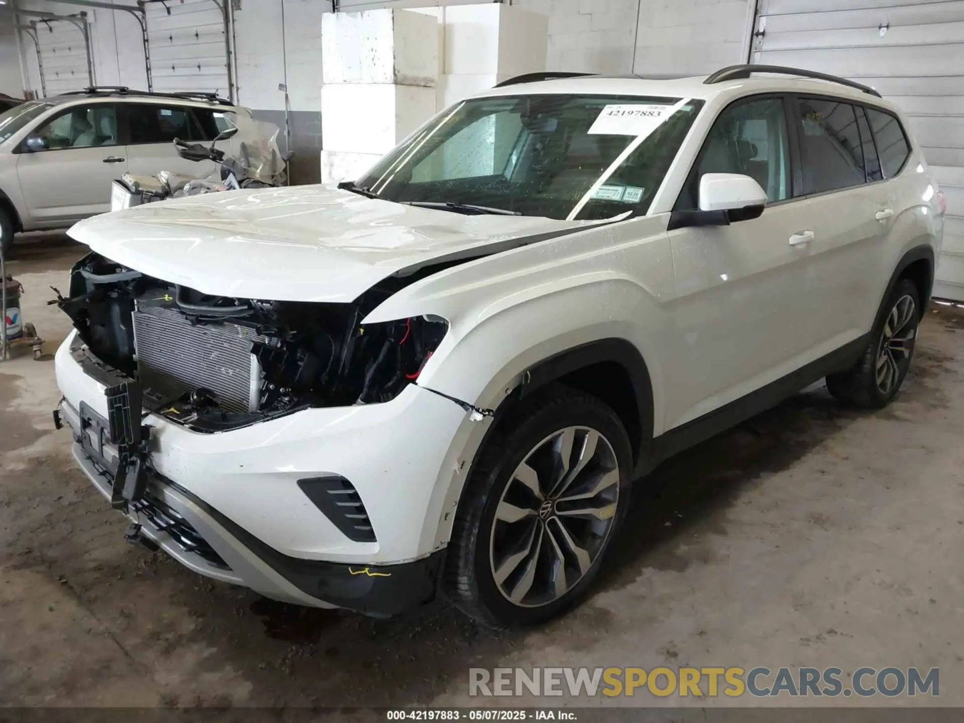 2 Photograph of a damaged car 1V2KR2CA0PC537828 VOLKSWAGEN ATLAS 2023