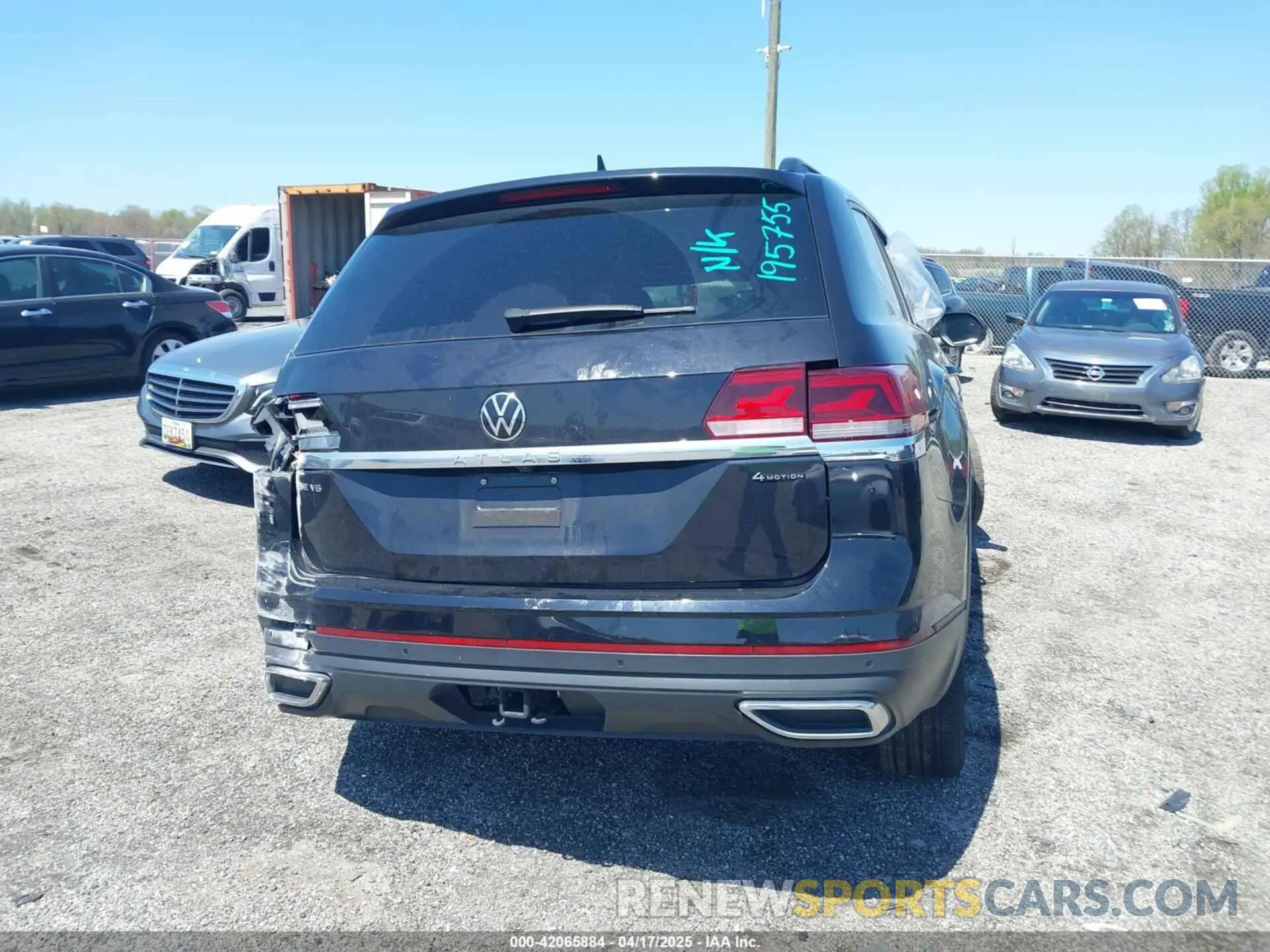 16 Photograph of a damaged car 1V2KR2CA3PC522546 VOLKSWAGEN ATLAS 2023