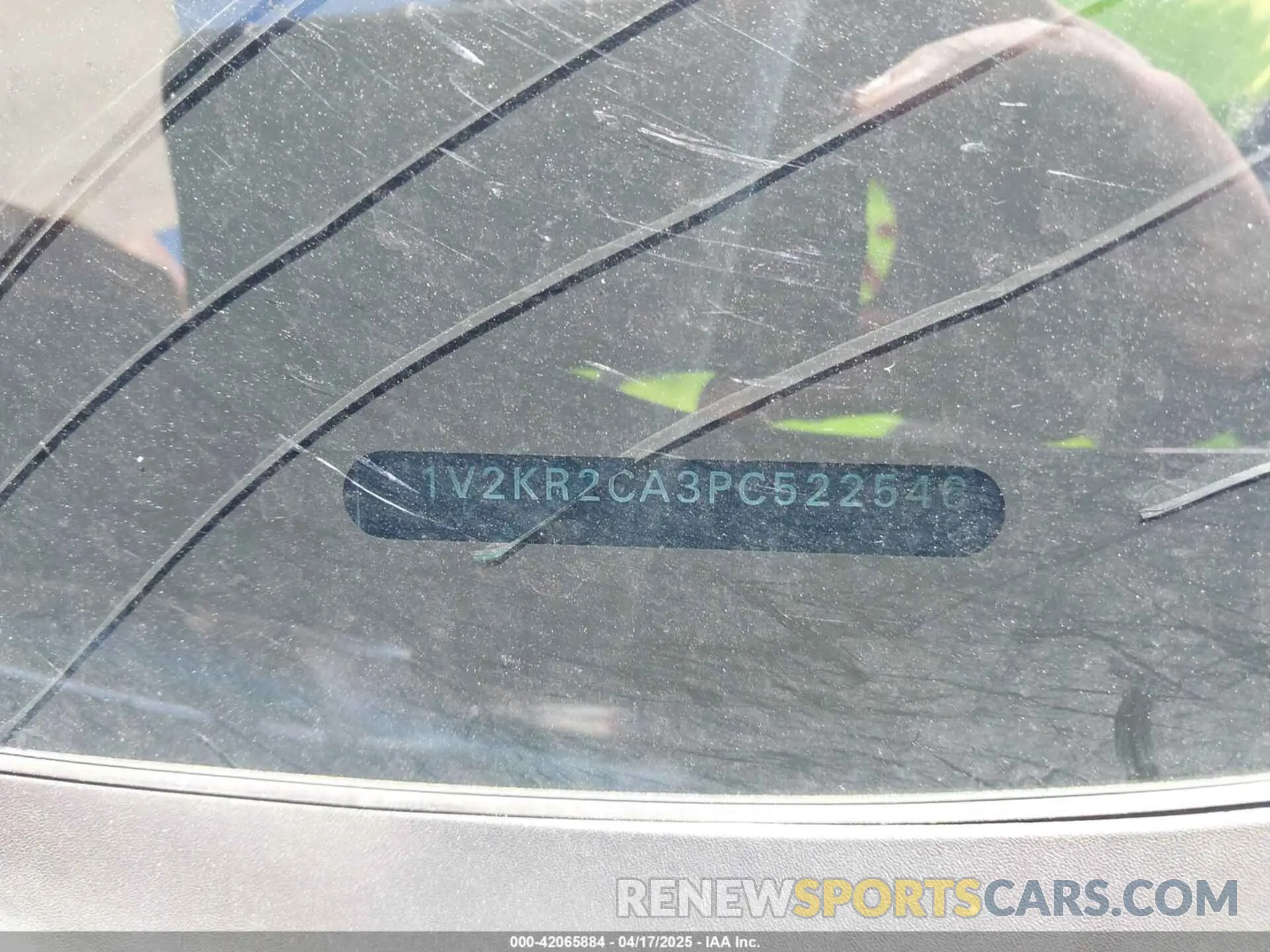 9 Photograph of a damaged car 1V2KR2CA3PC522546 VOLKSWAGEN ATLAS 2023