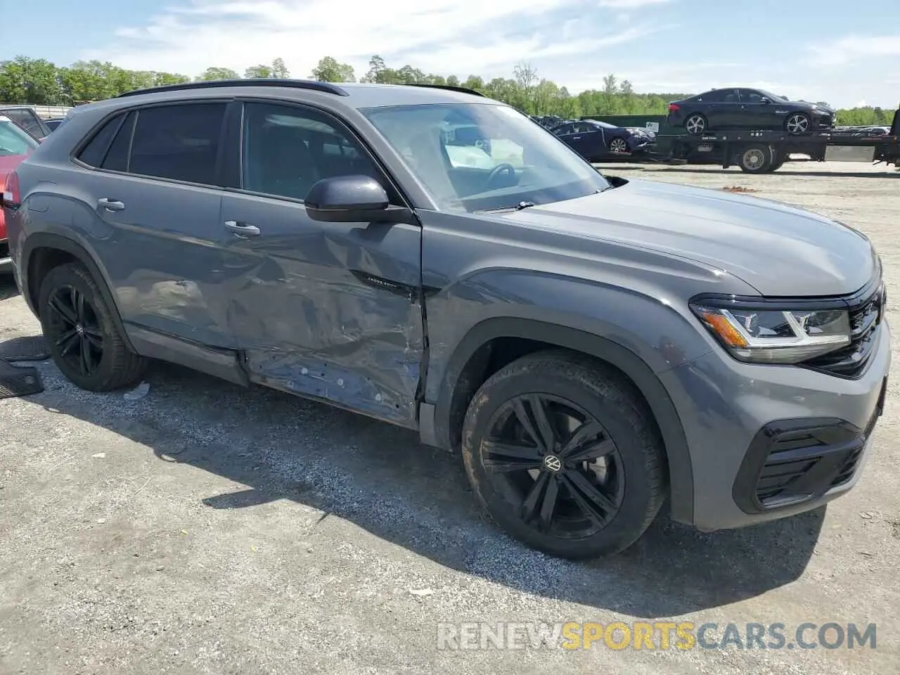 4 Photograph of a damaged car 1V2SC2CA4PC211886 VOLKSWAGEN ATLAS 2023