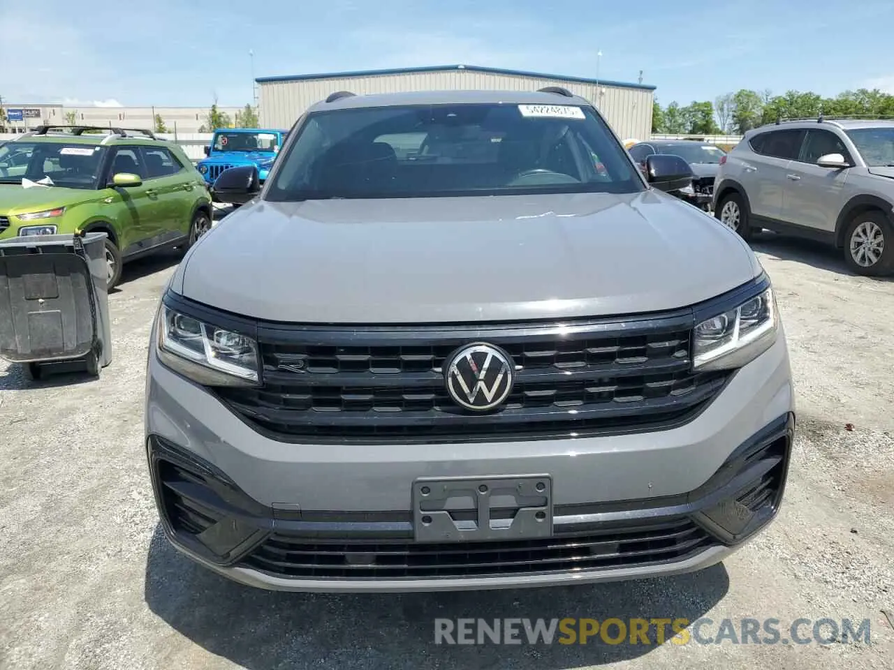 5 Photograph of a damaged car 1V2SC2CA4PC211886 VOLKSWAGEN ATLAS 2023