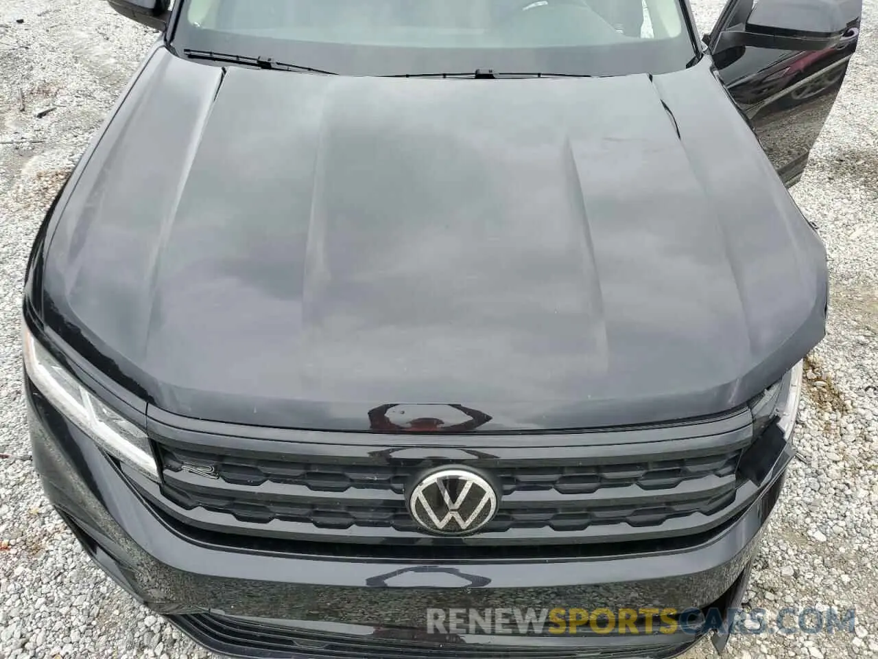 12 Photograph of a damaged car 1V2SR2CA1PC552029 VOLKSWAGEN ATLAS 2023