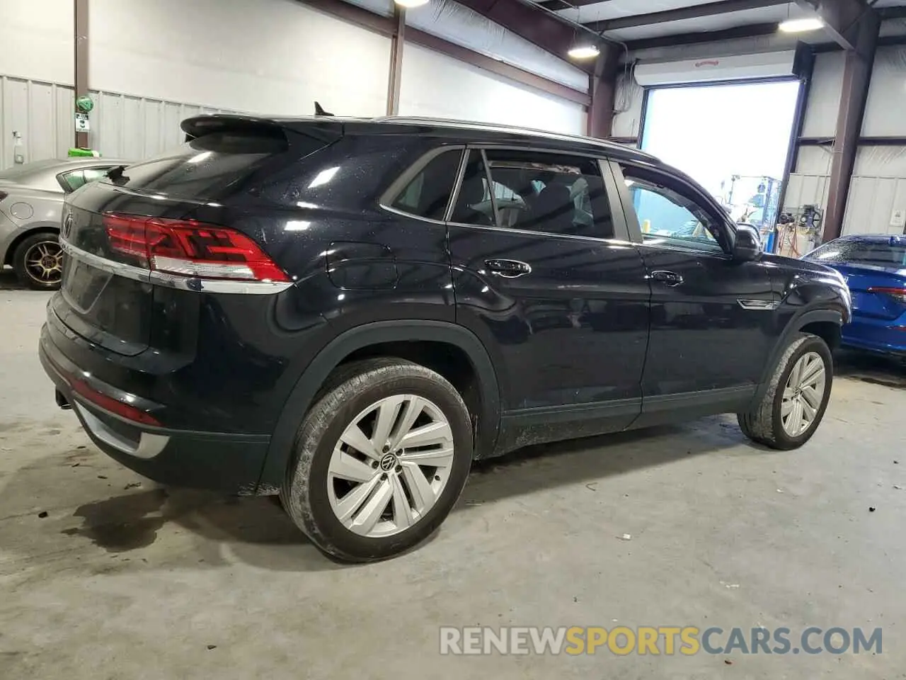 3 Photograph of a damaged car 1V2WE2CA5PC219314 VOLKSWAGEN ATLAS 2023
