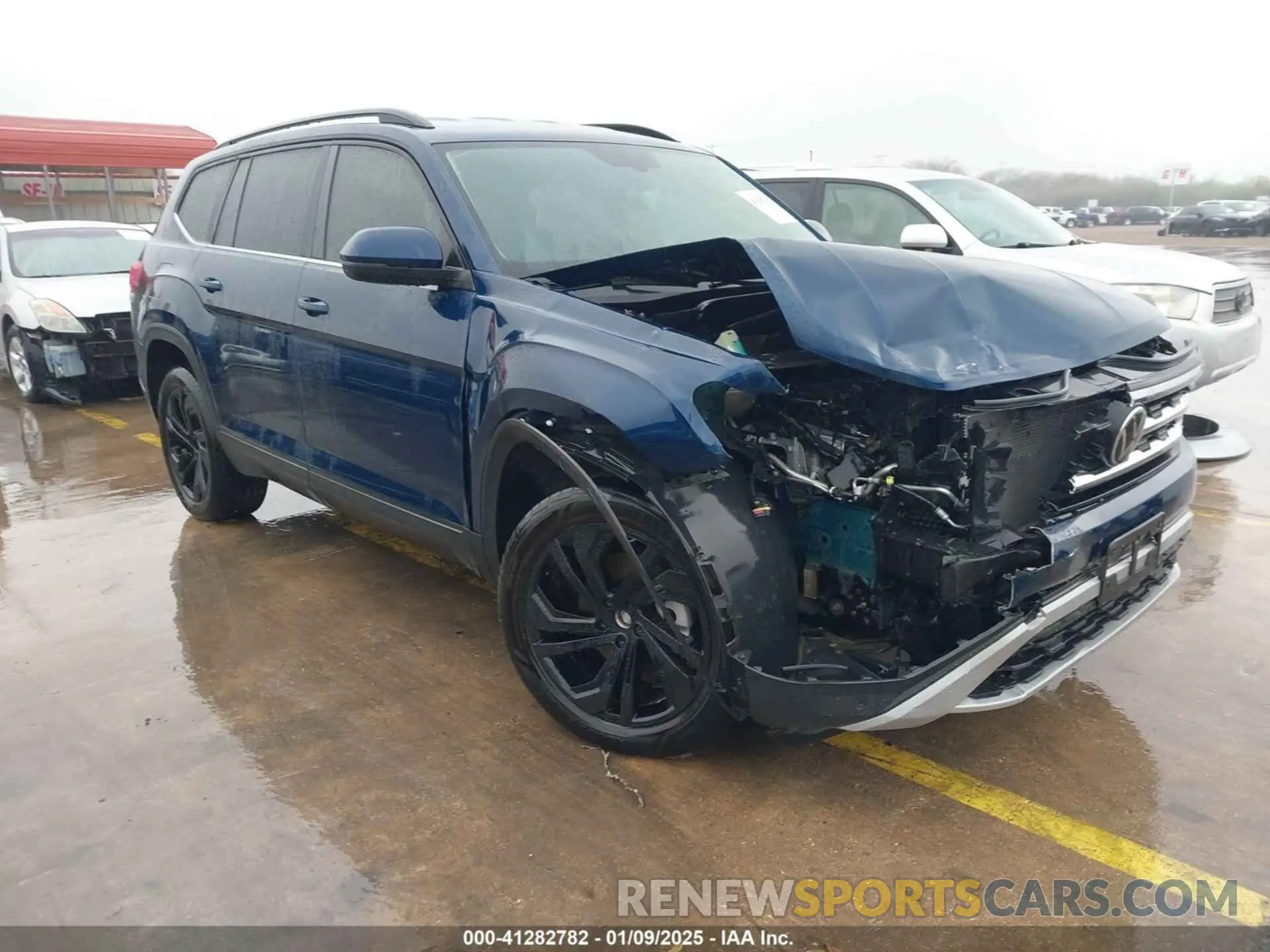 1 Photograph of a damaged car 1V2WR2CA3PC507742 VOLKSWAGEN ATLAS 2023