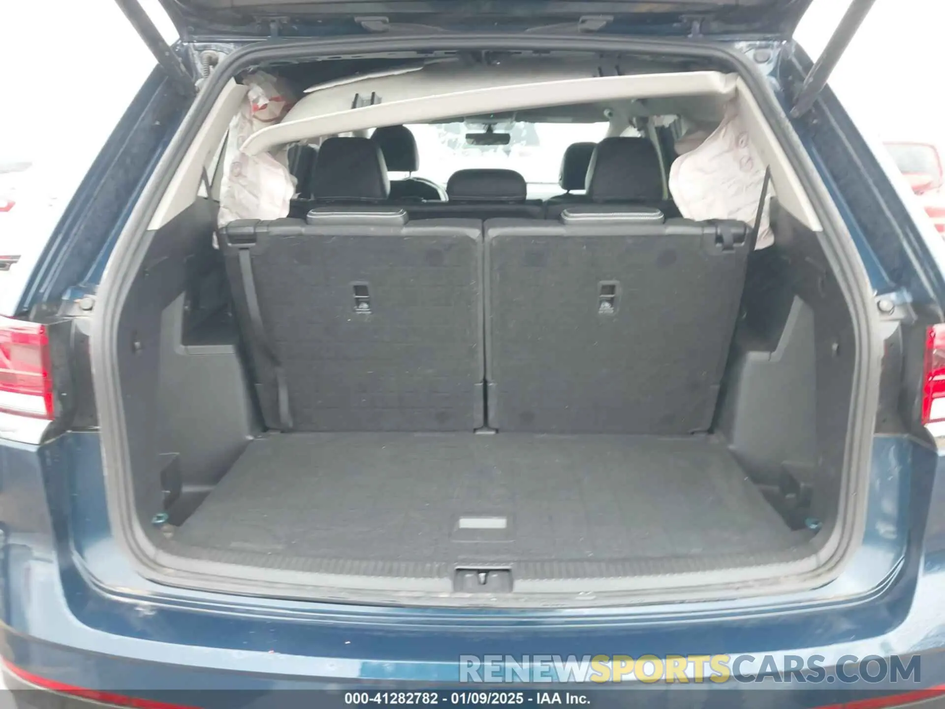 8 Photograph of a damaged car 1V2WR2CA3PC507742 VOLKSWAGEN ATLAS 2023