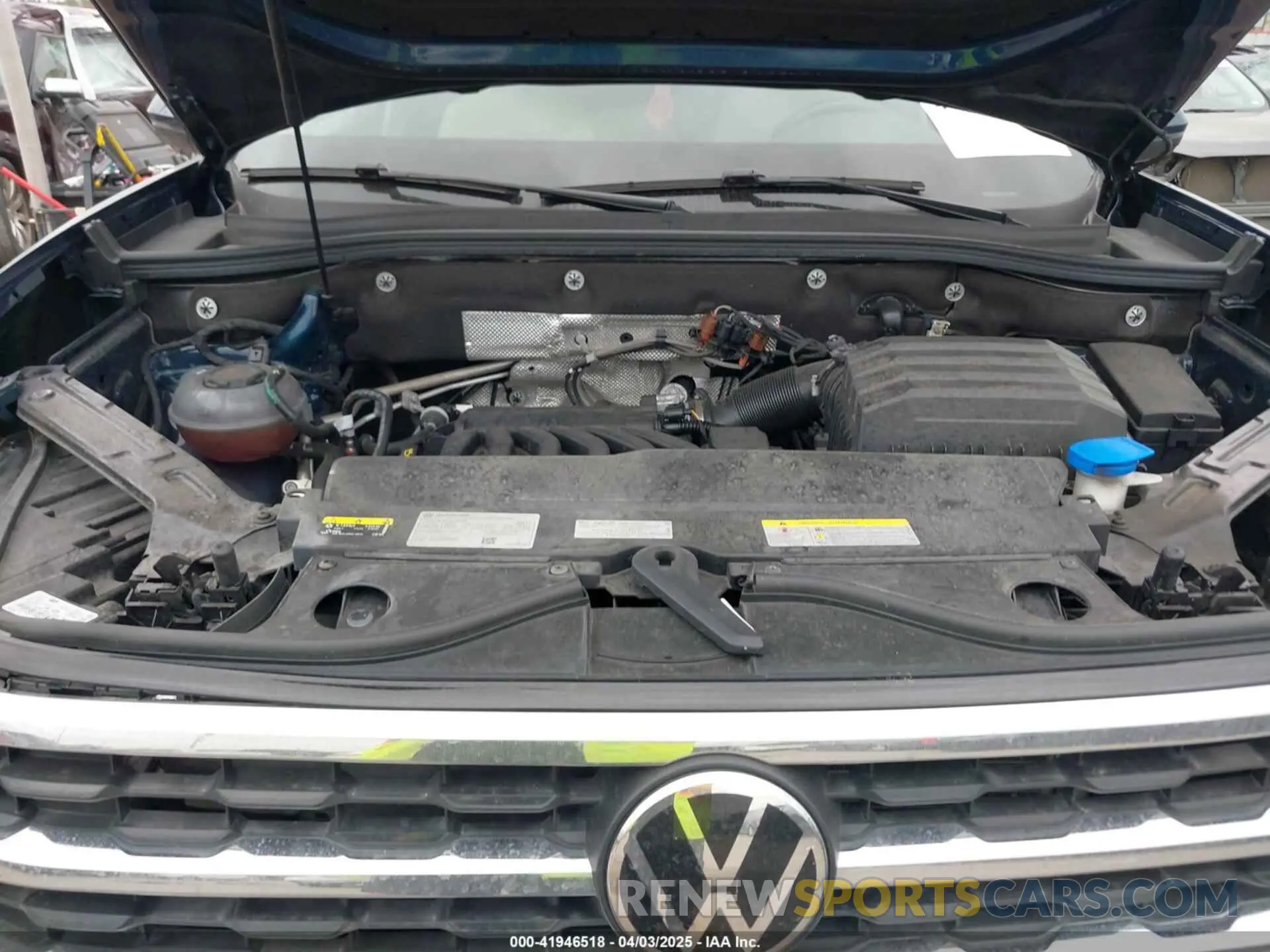 10 Photograph of a damaged car 1V2WR2CA3PC534357 VOLKSWAGEN ATLAS 2023